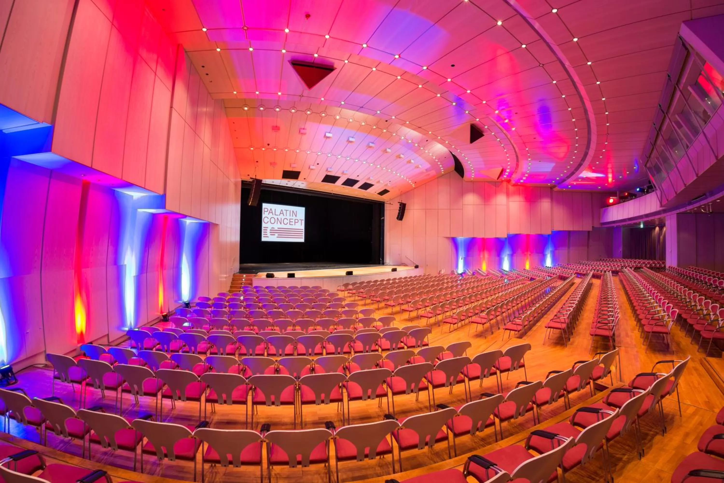 Meeting/conference room in Best Western Plus Palatin Kongresshotel