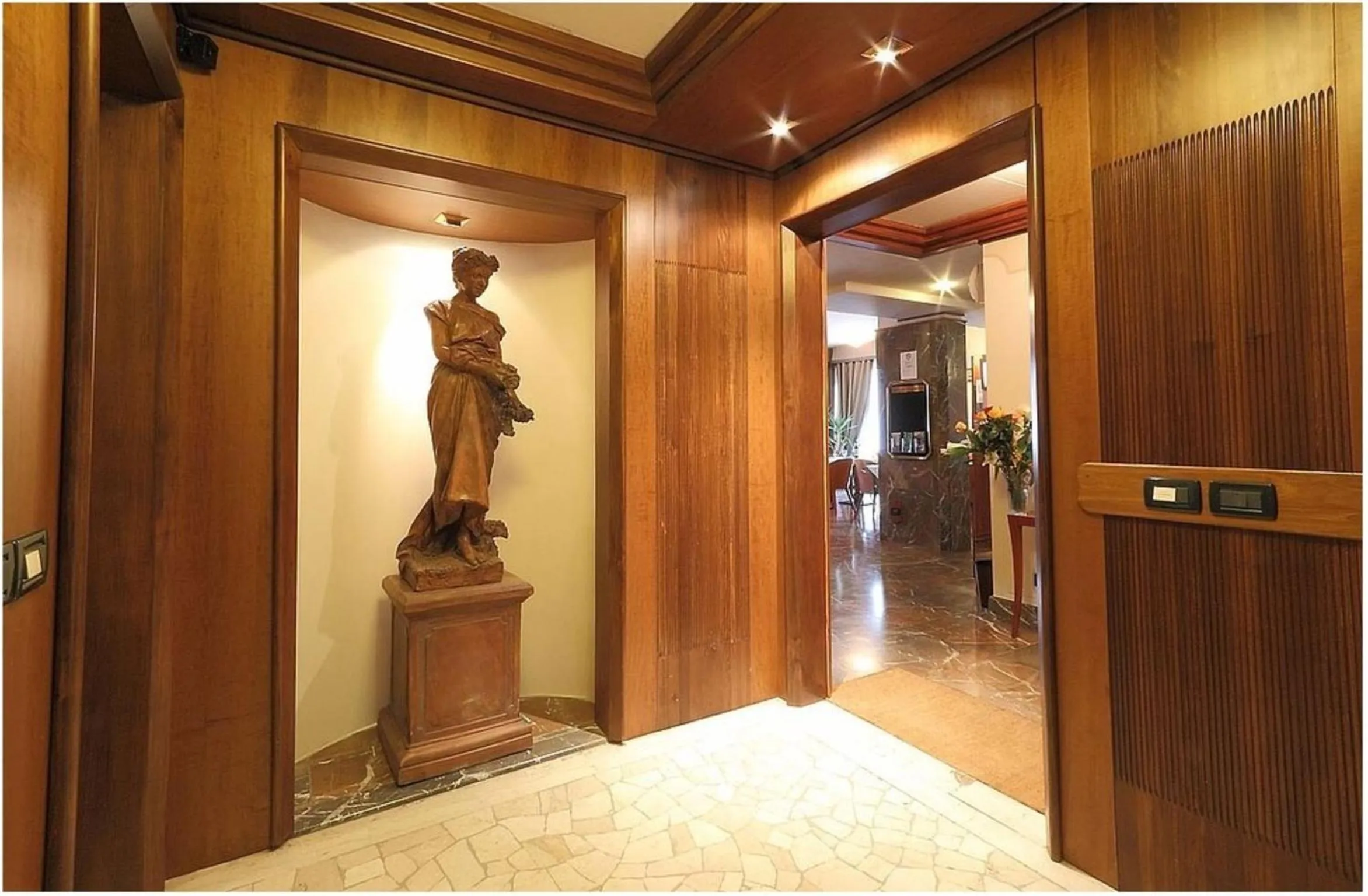 Facade/entrance in Hotel Arcadia