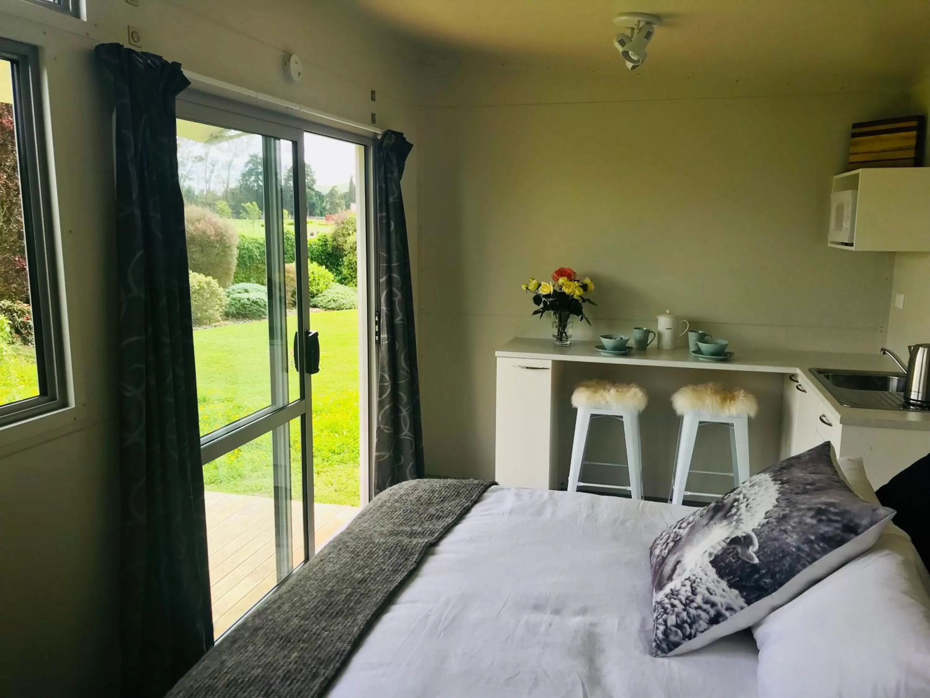 Photo of the whole room, Bed in 40 Winks