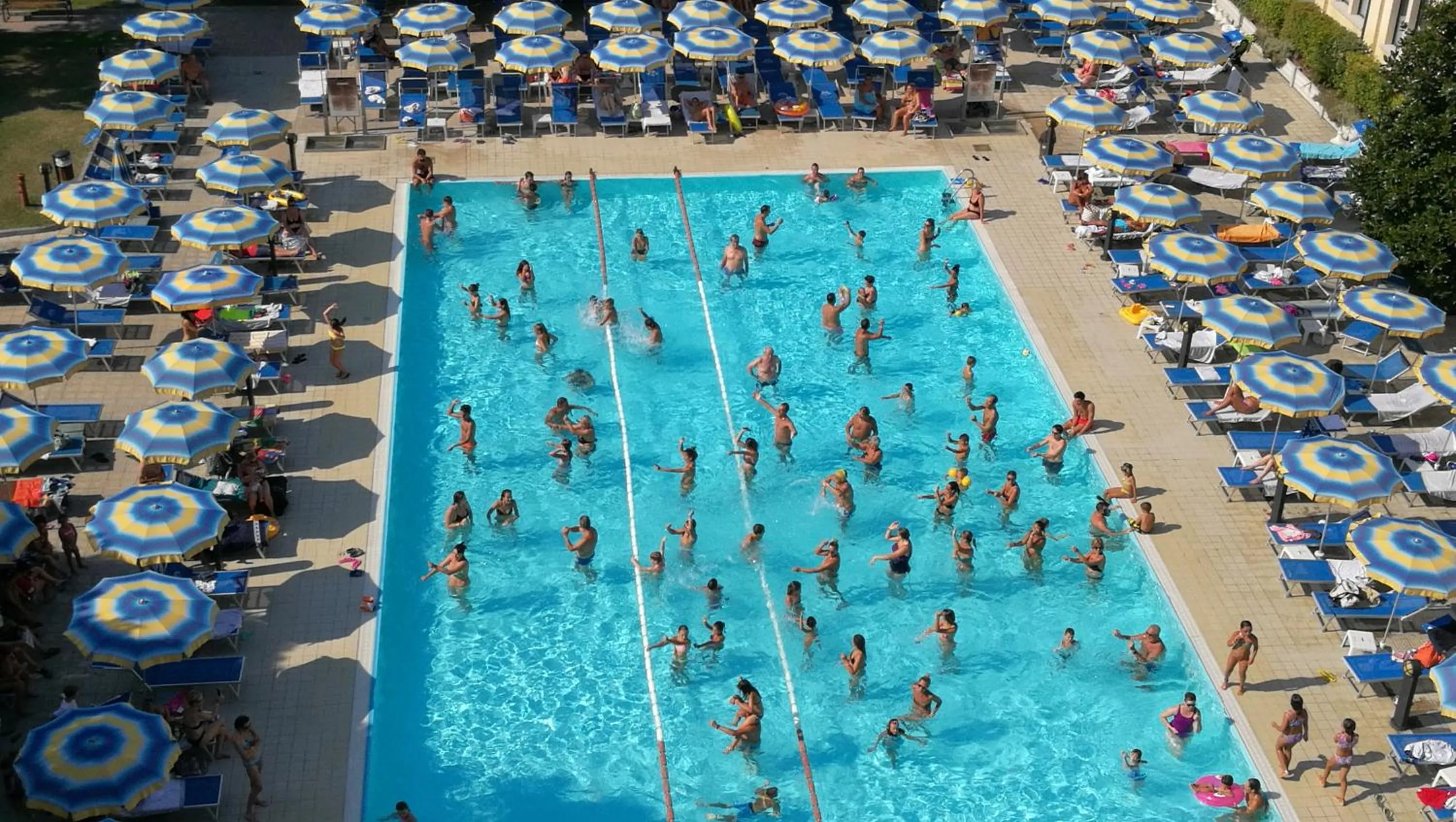 Swimming pool in Hotel Dante Family Spa Resort