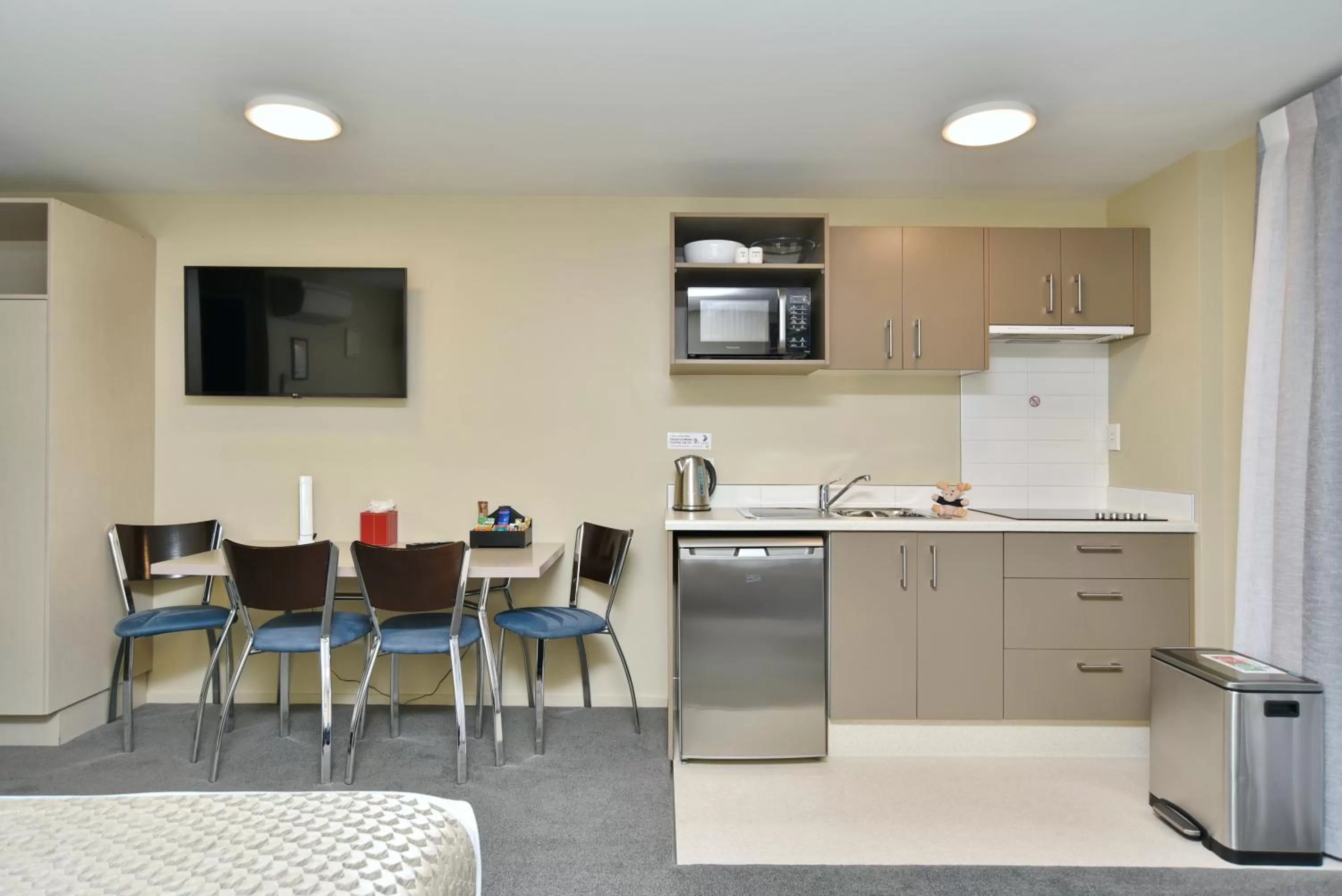 TV and multimedia, Kitchen/Kitchenette in The Riverstone