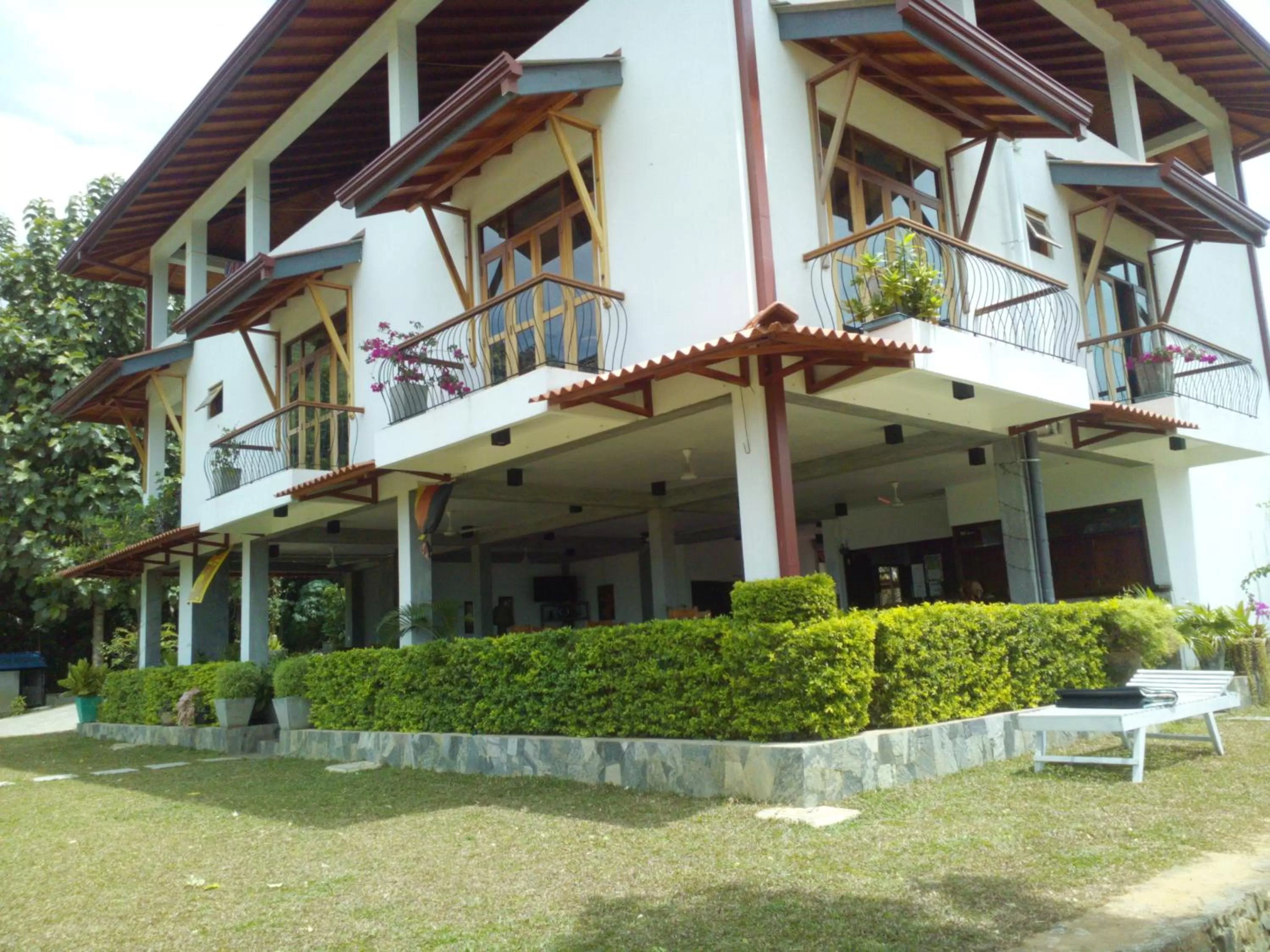 Property Building in Feelin' good Resort