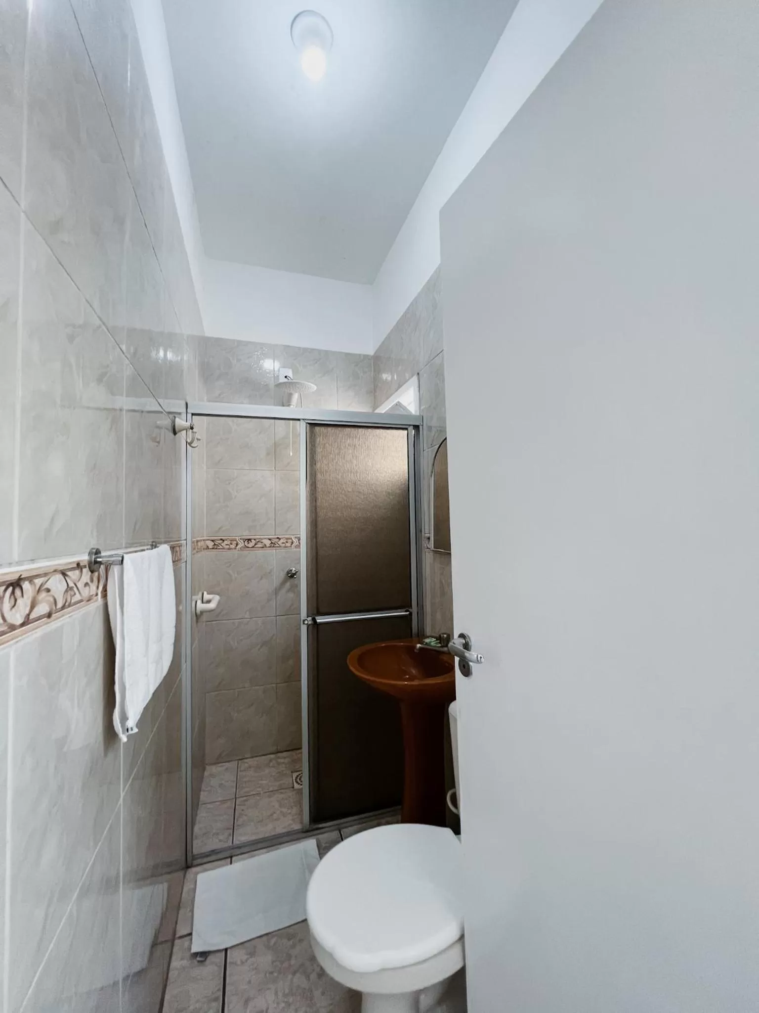 Bathroom in Pousada Marinamarela