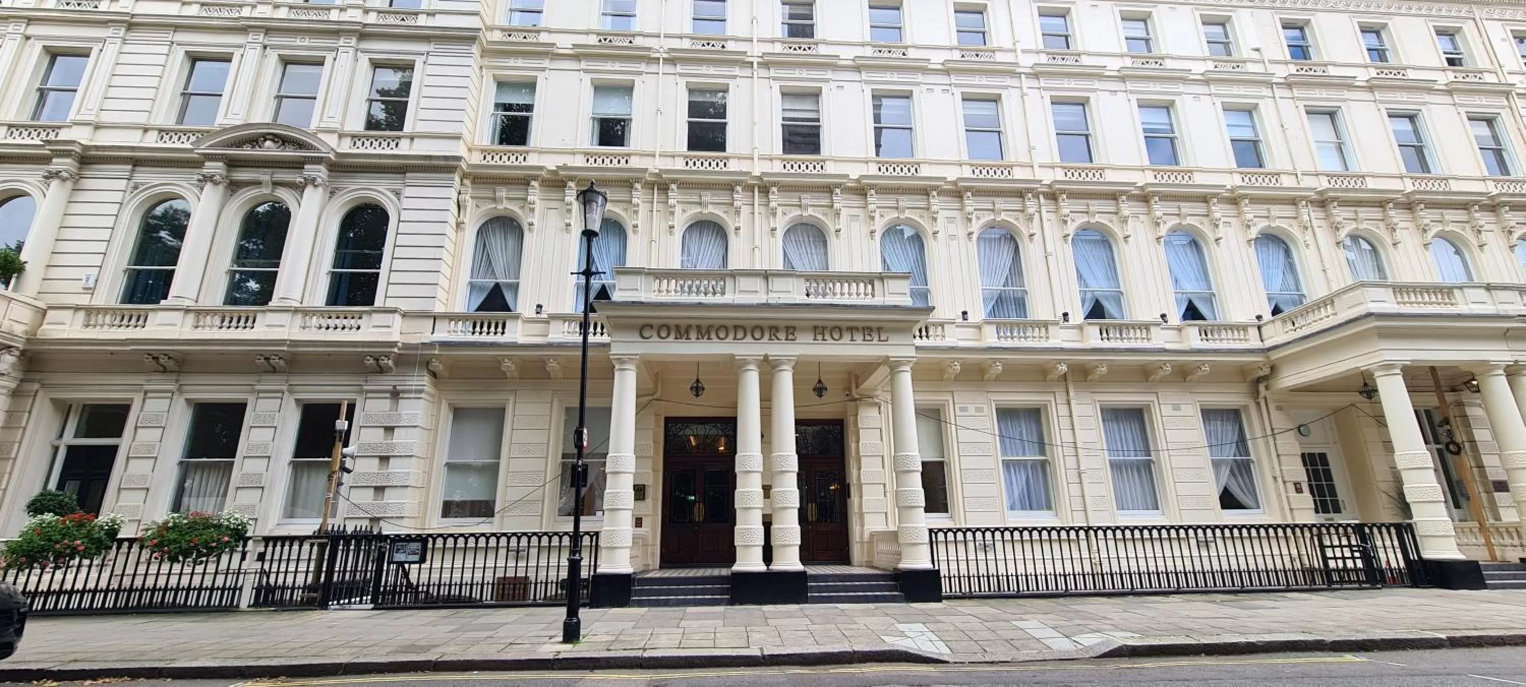 Commodore Hotel
