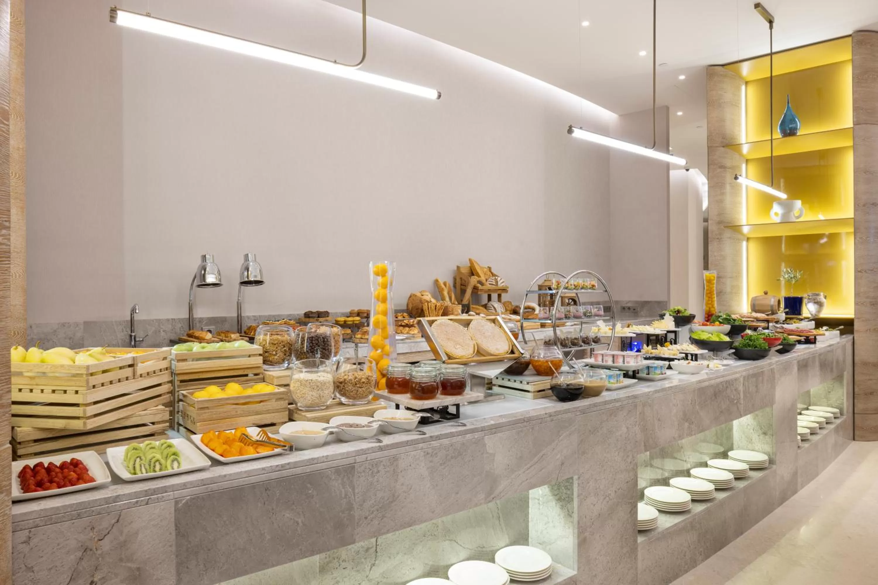 Buffet breakfast in Hyatt Regency Izmir IstinyePark