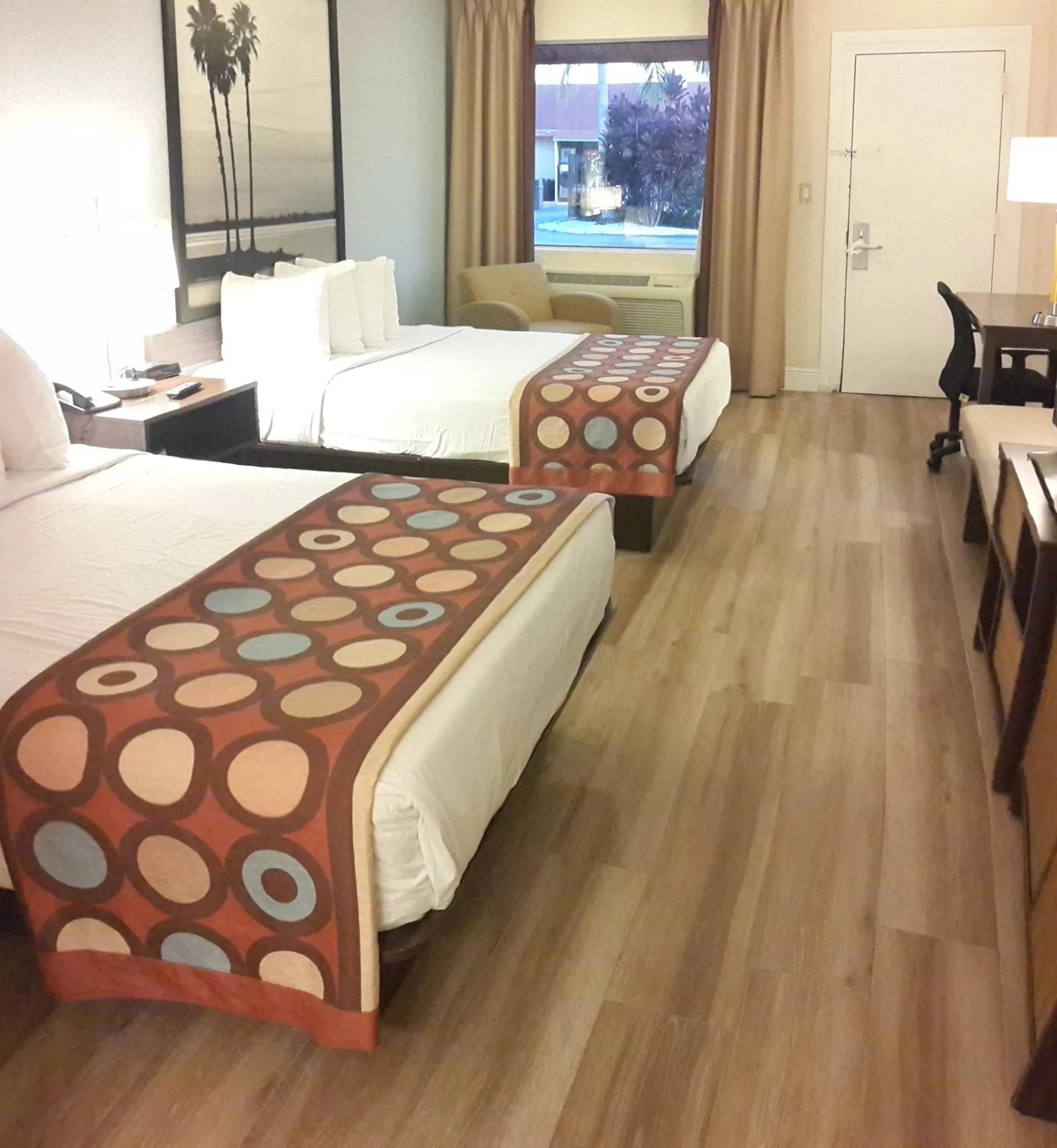 Bedroom, Bed in Super 8 by Wyndham Florida City/Homestead/Everglades