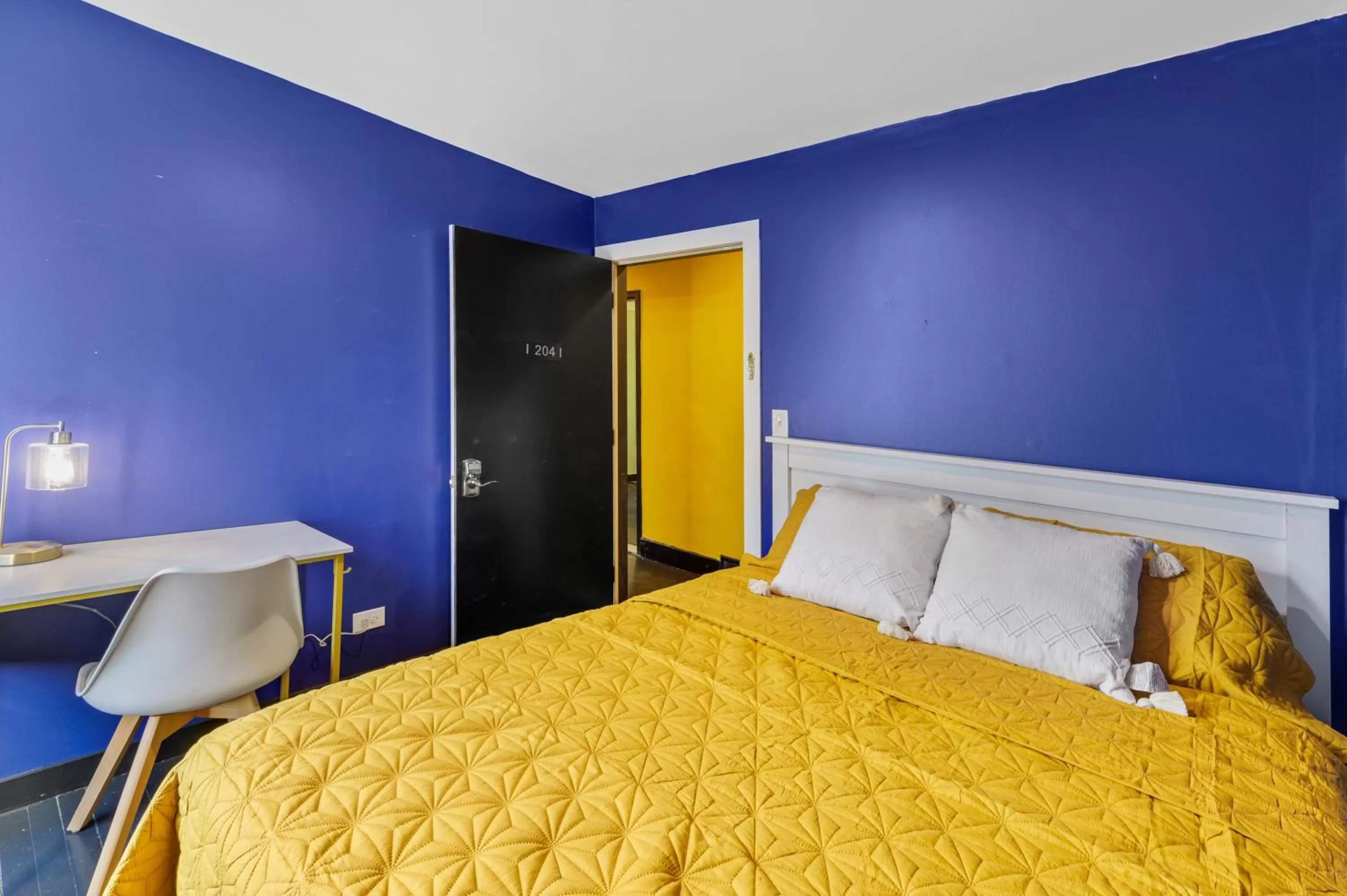 Bed in Randolph Hotel