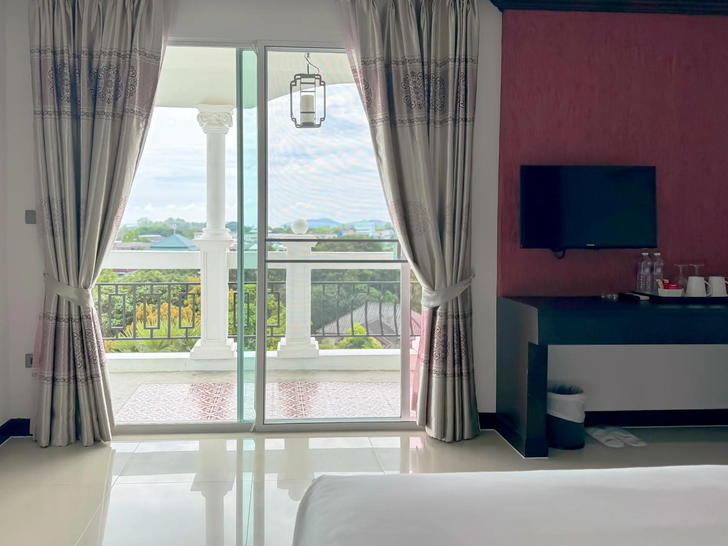 Bed in Grand Supicha City Hotel