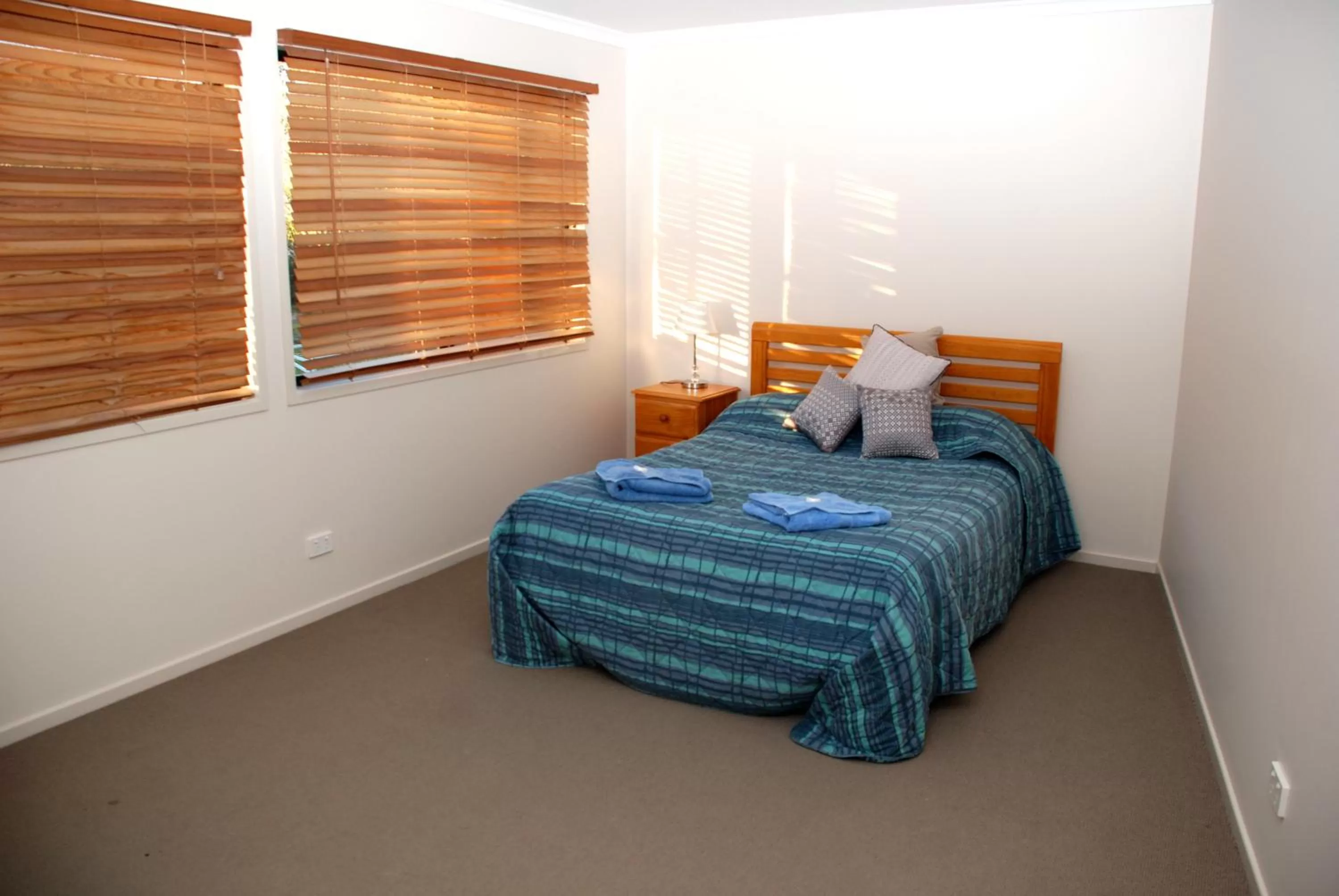 Other, Bed in Amberoo Apartments Tamworth