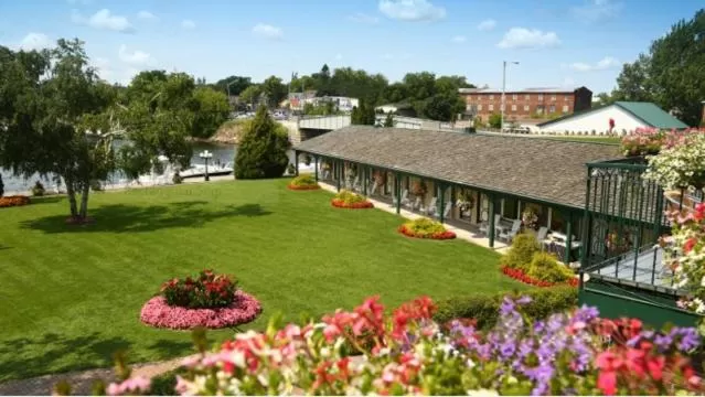 Property building in The Gananoque Inn