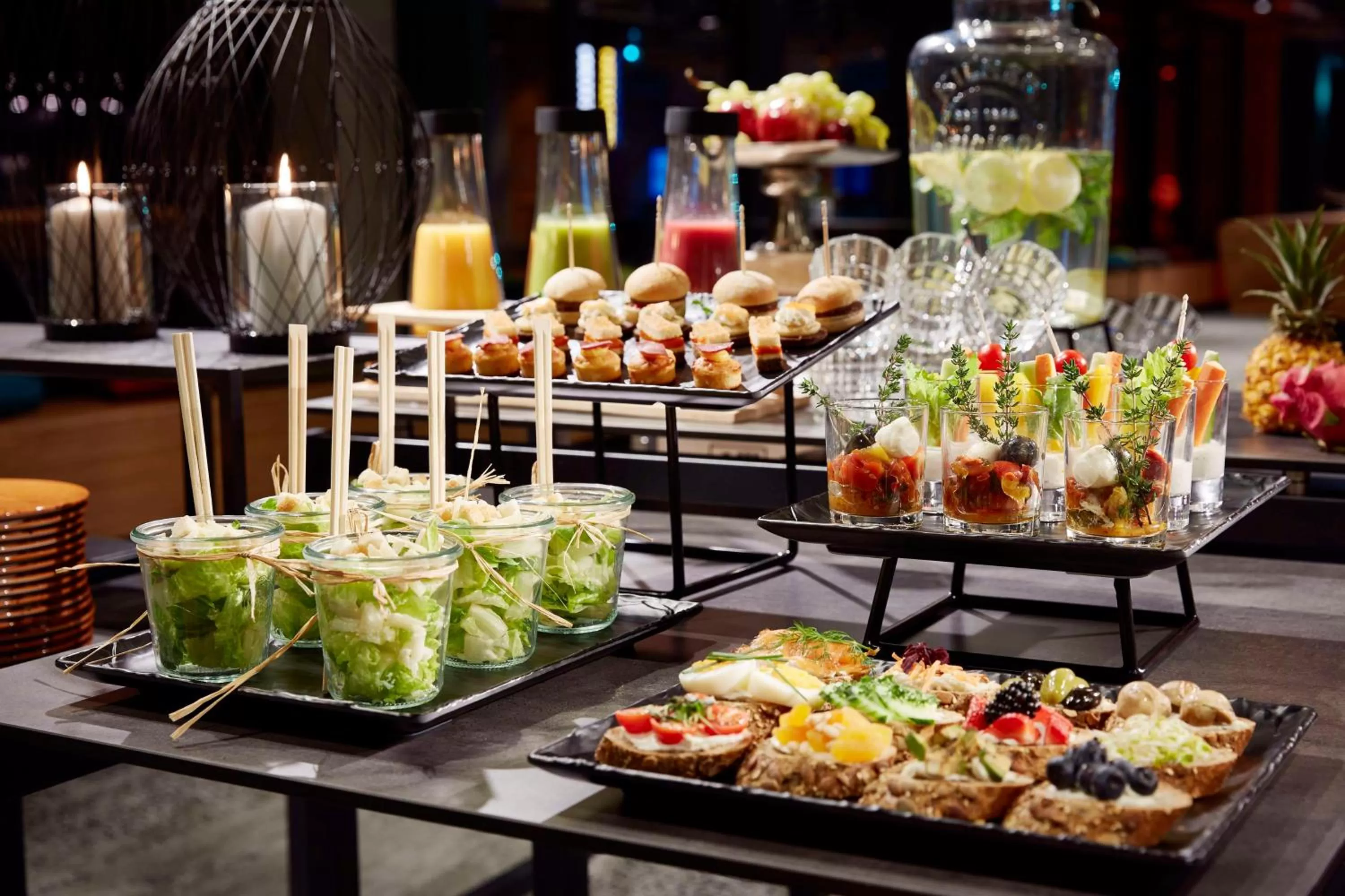 Restaurant/places to eat in Lindner Hotel Dusseldorf Seestern, part of JdV by Hyatt