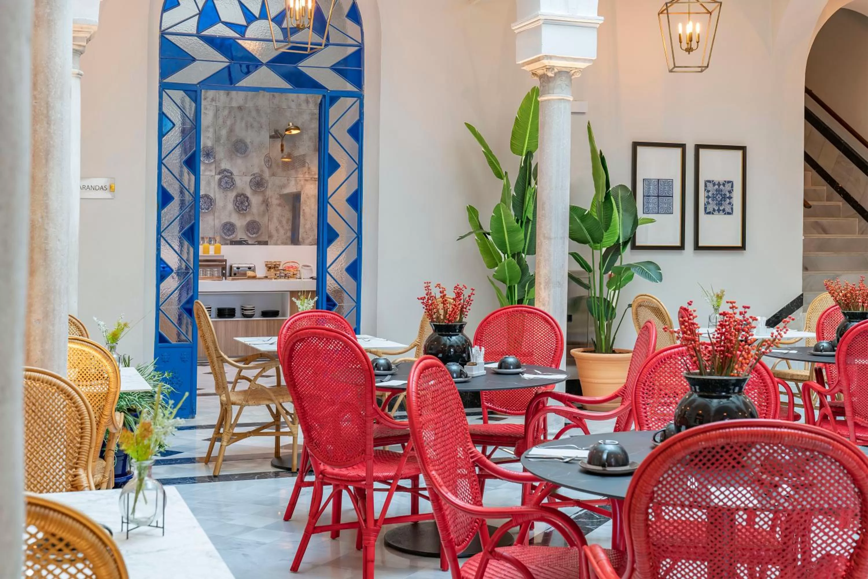 Restaurant/places to eat in Vincci Molviedro