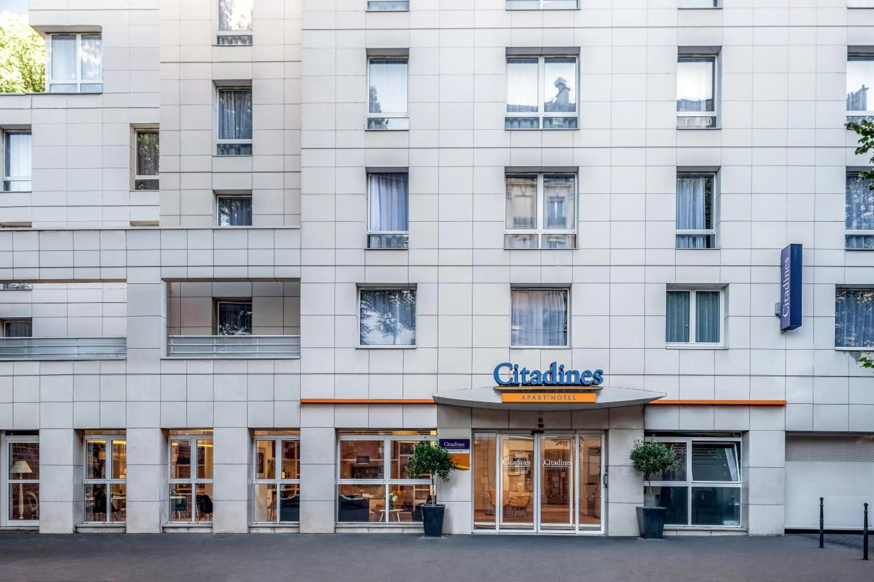 Property building in Citadines Montmartre Paris