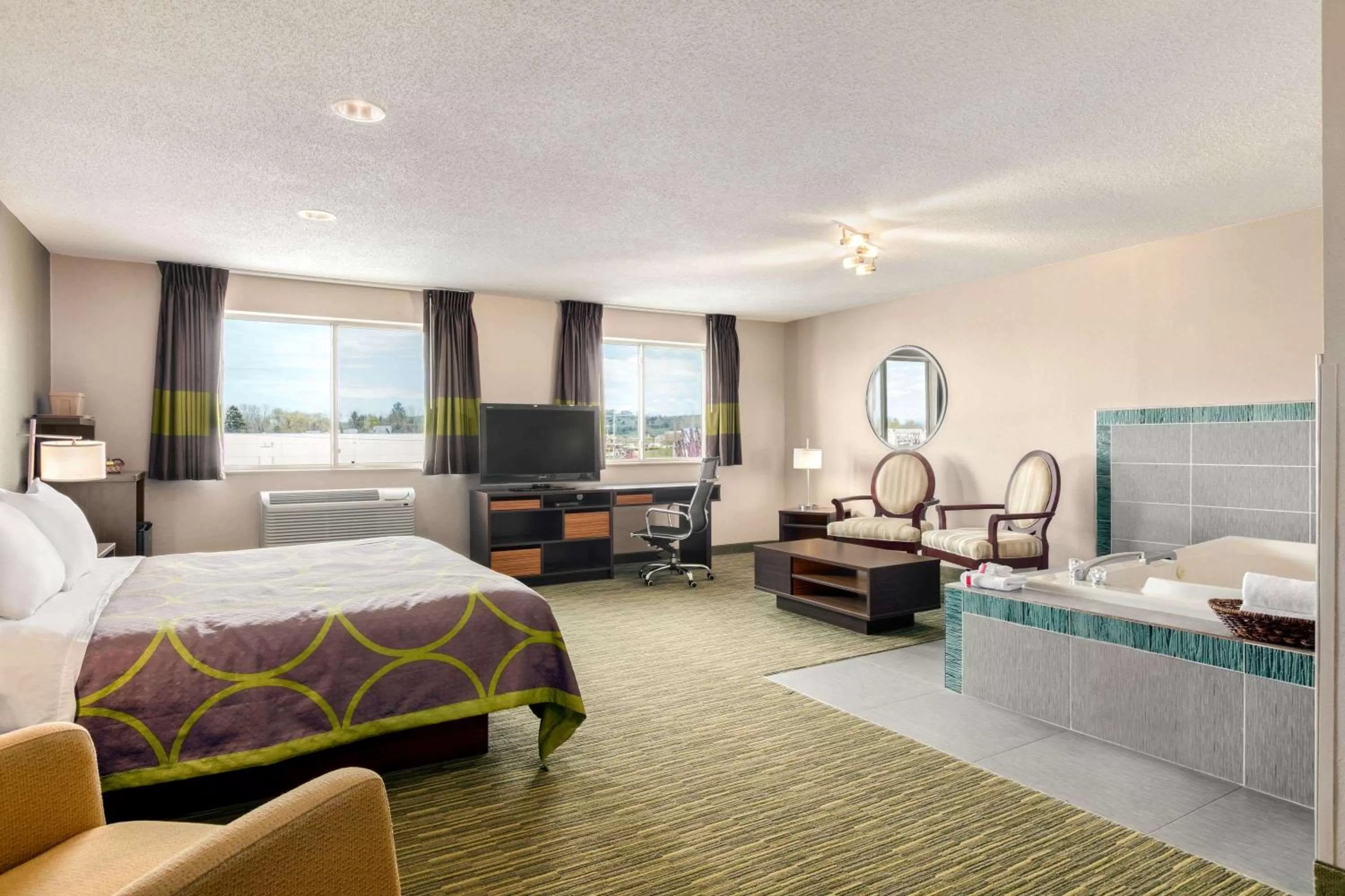 Photo of the whole room, Bed in Super 8 by Wyndham Hanover