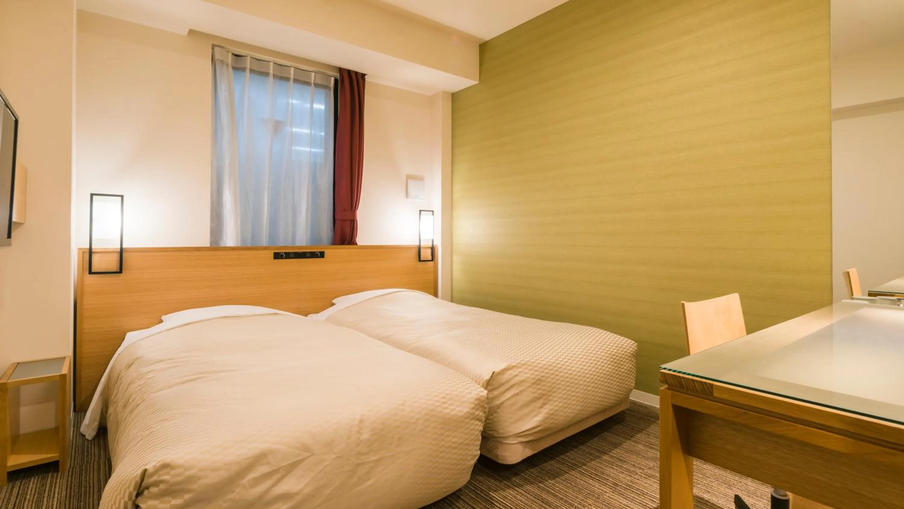 Photo of the whole room, Bed in Candeo Hotels Fukuoka Tenjin