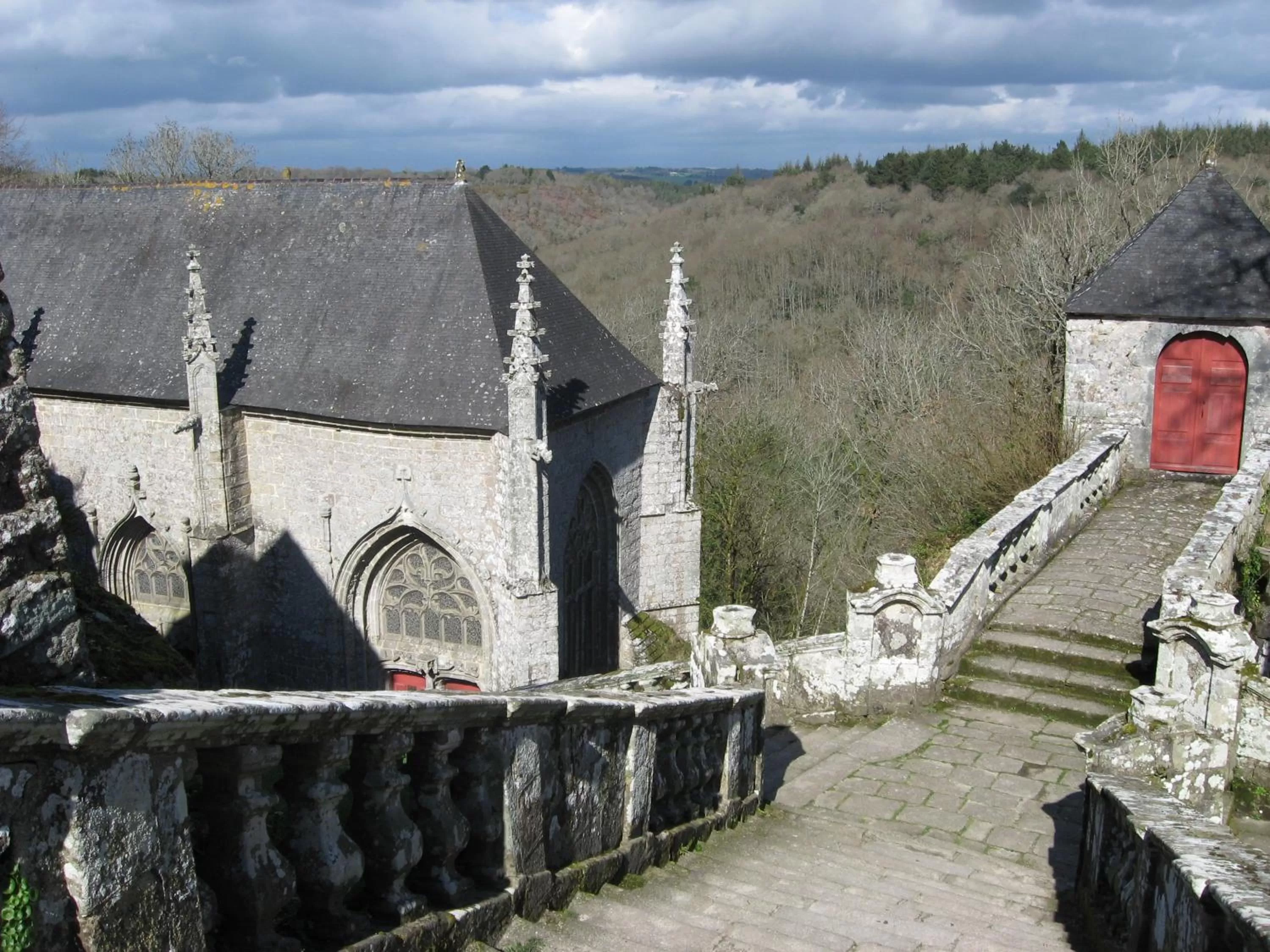 Nearby landmark in LES DEUX RIVIERES - Chambres & Table d'Hôtes -