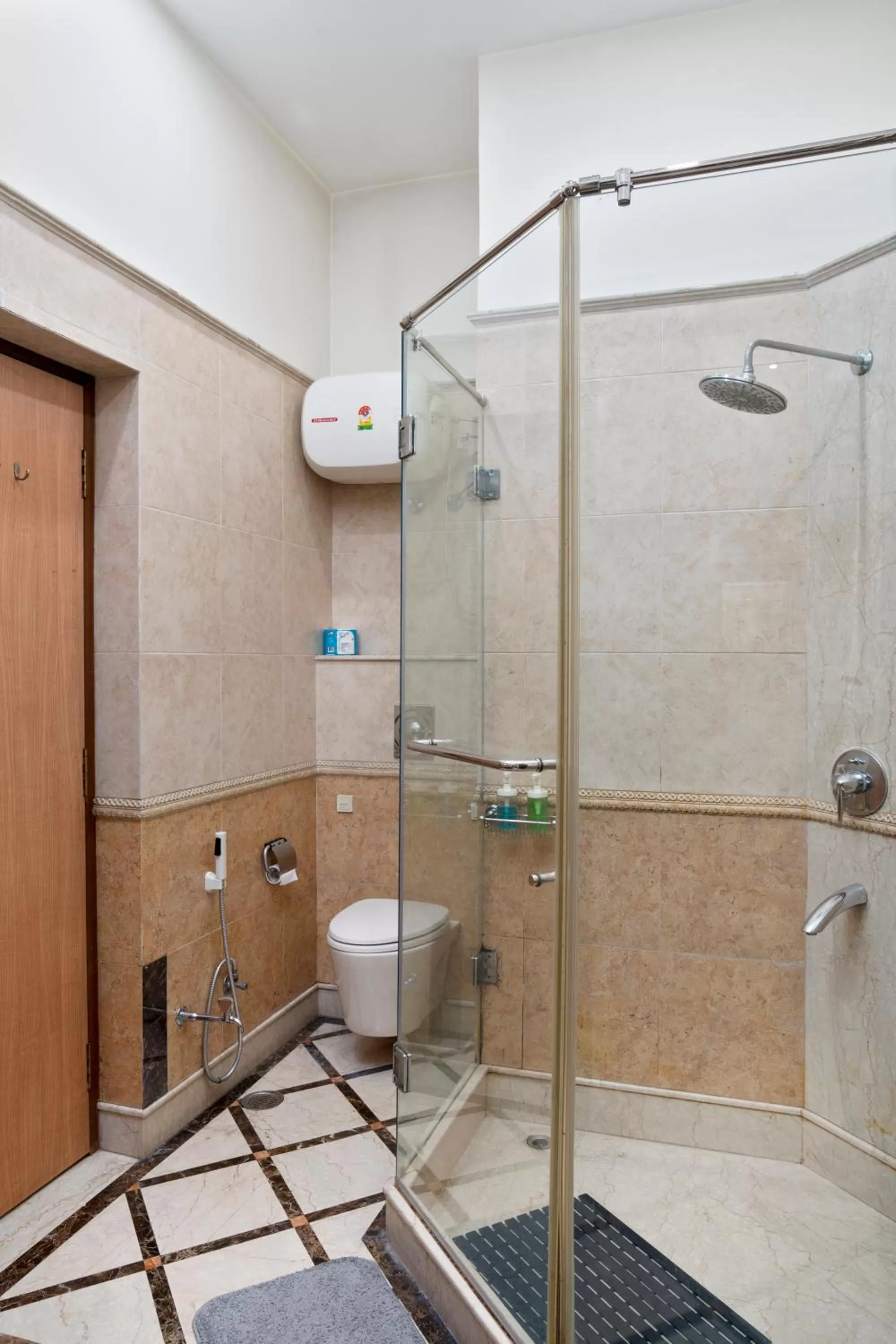 Shower in The Moira - Bed and Breakfast