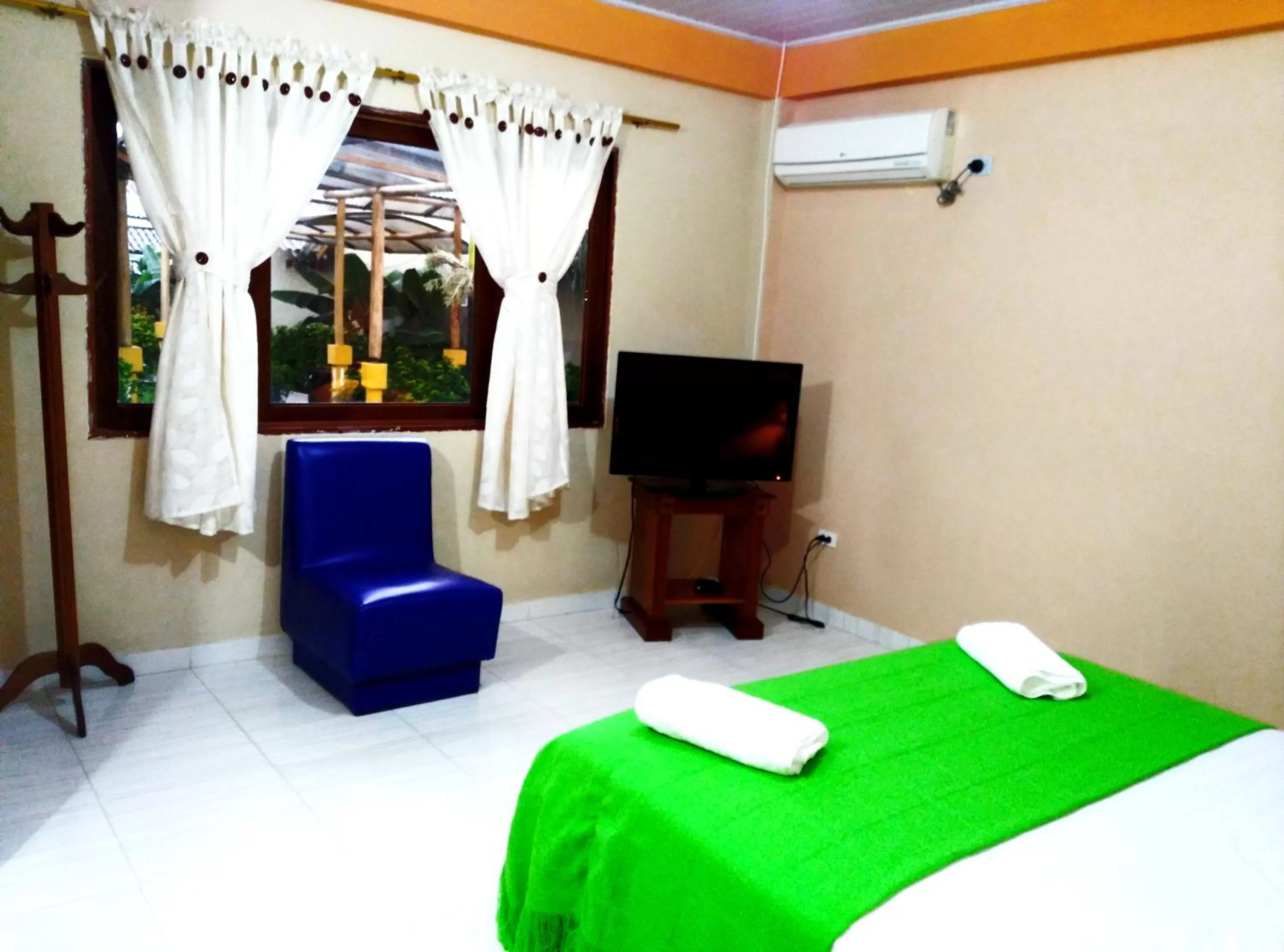 Decorative detail, Bed in Cabañas Yakuruna