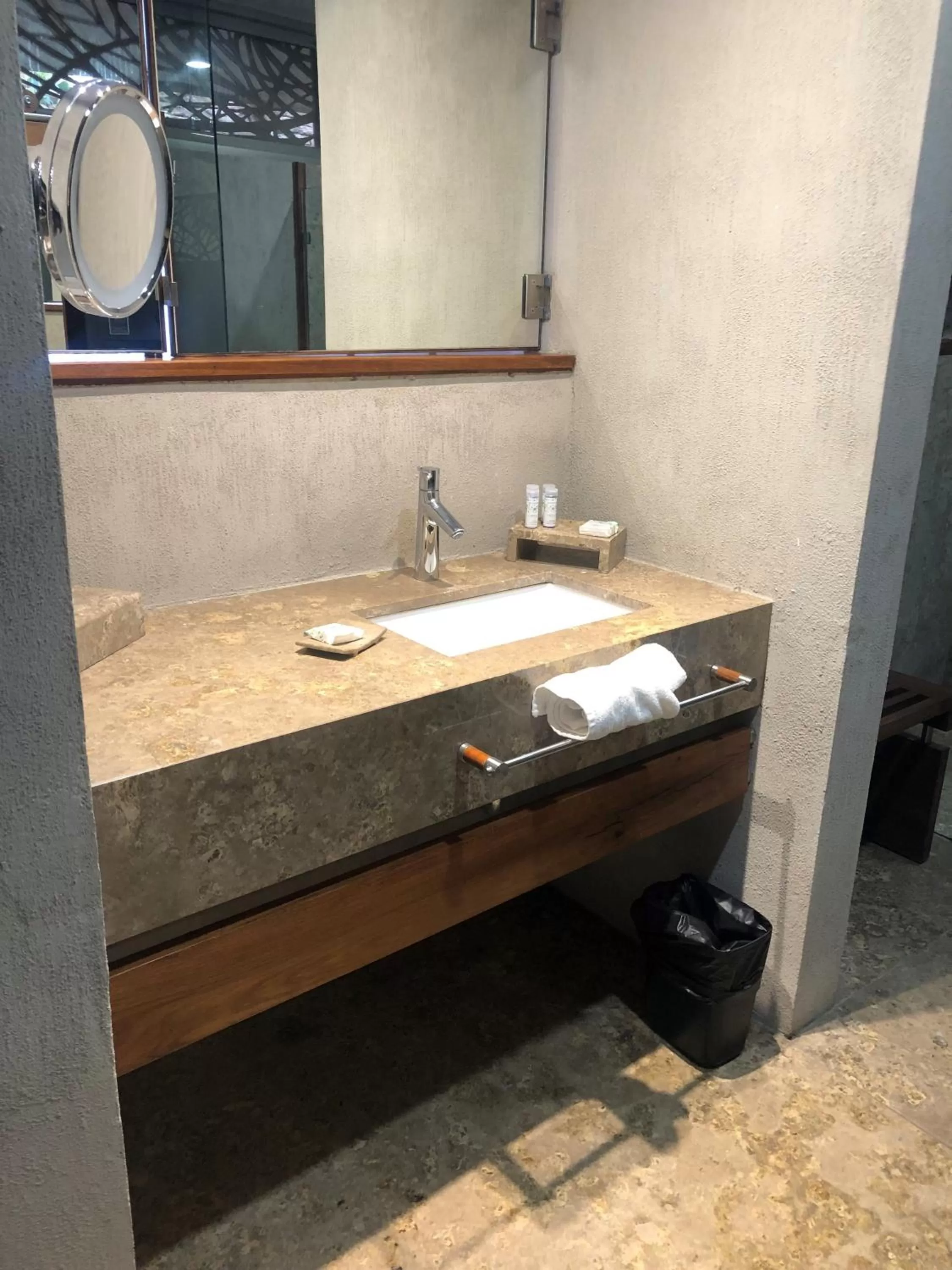 Bathroom in Gamma Monterrey Rincon de Santiago