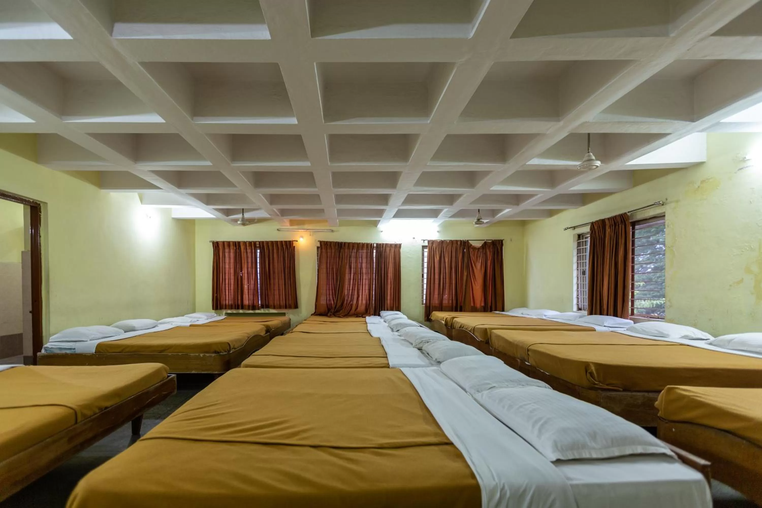 Bed in KSTDC Hotel Mayura Hoysala, Mysore