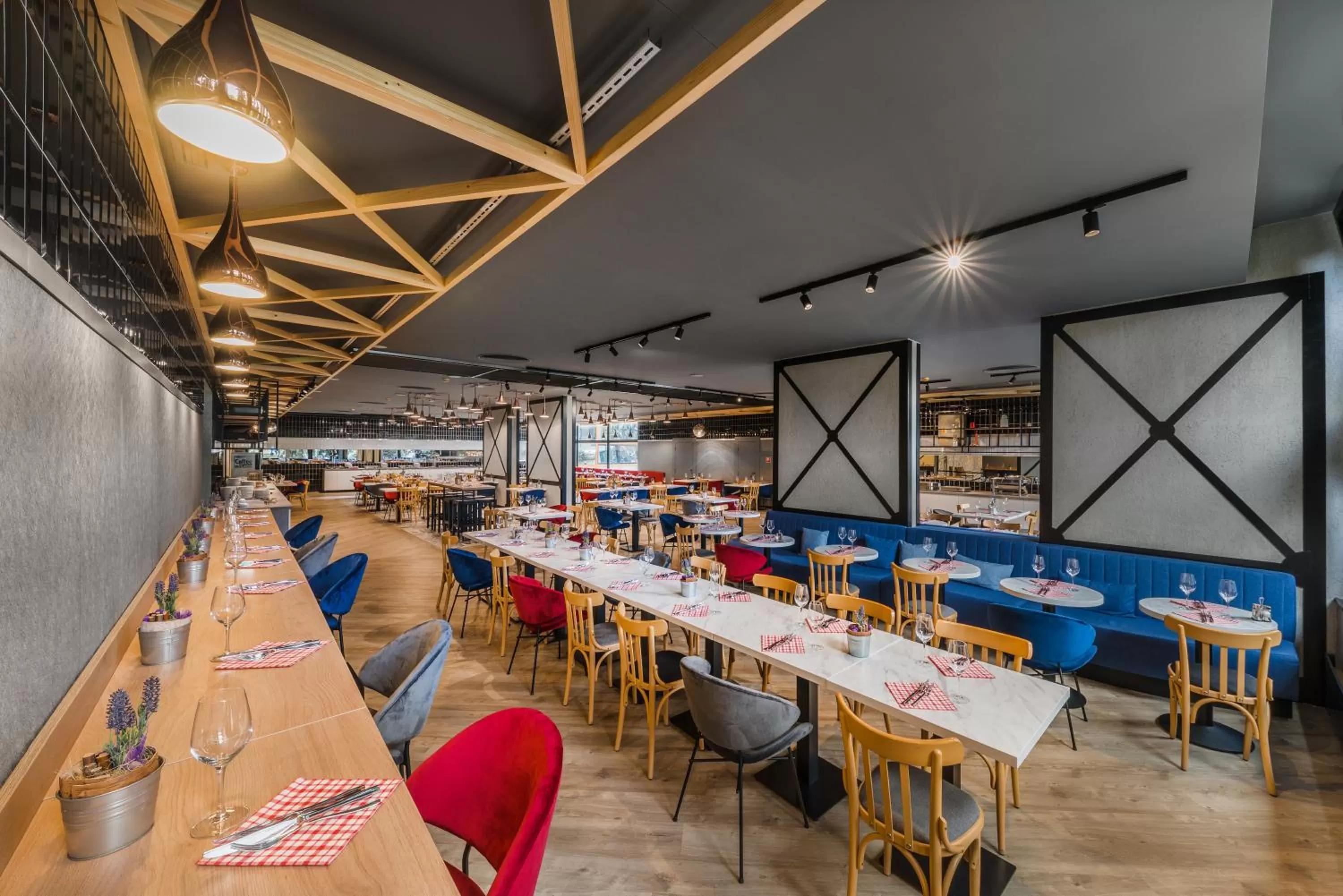 Restaurant/places to eat in ibis Budapest Castle Hill