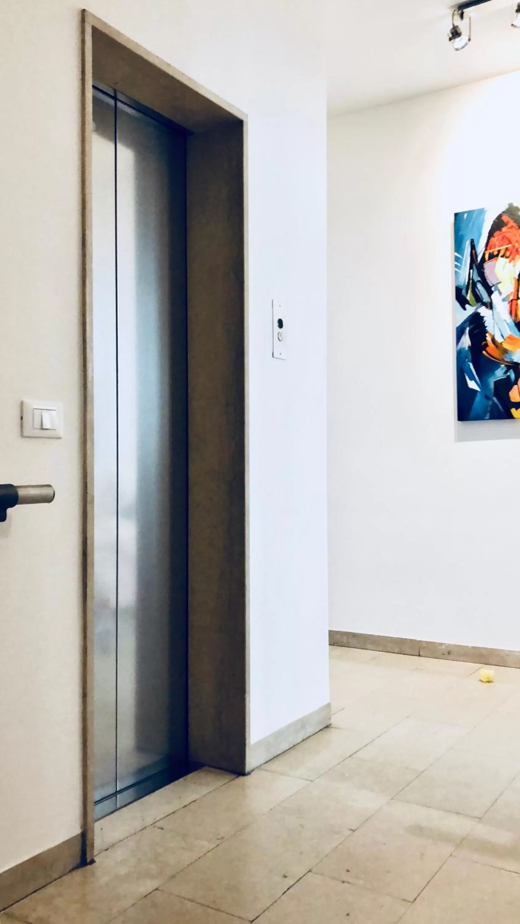 elevator in Palazzina300