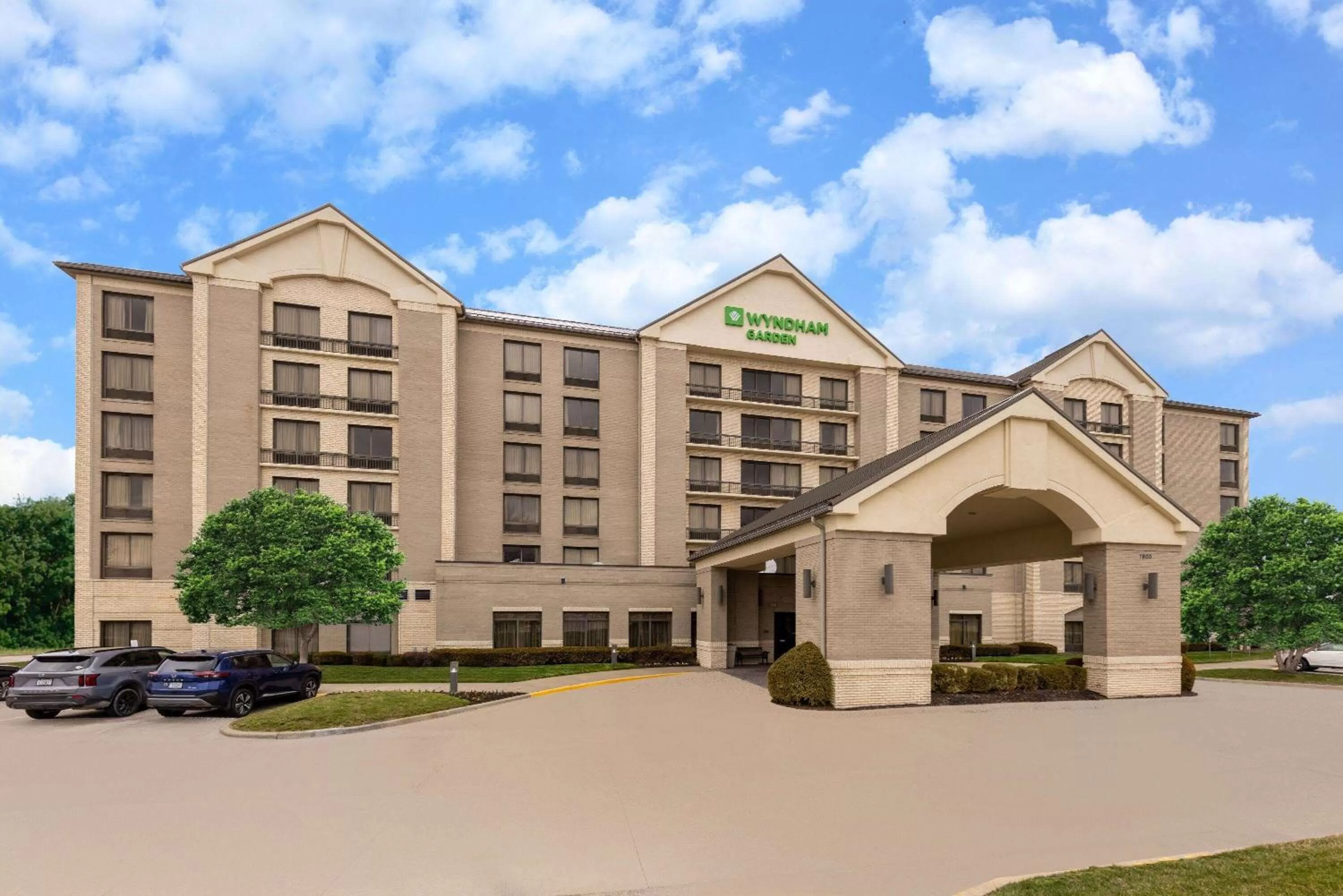 Property building in Wyndham Garden Kansas City Airport