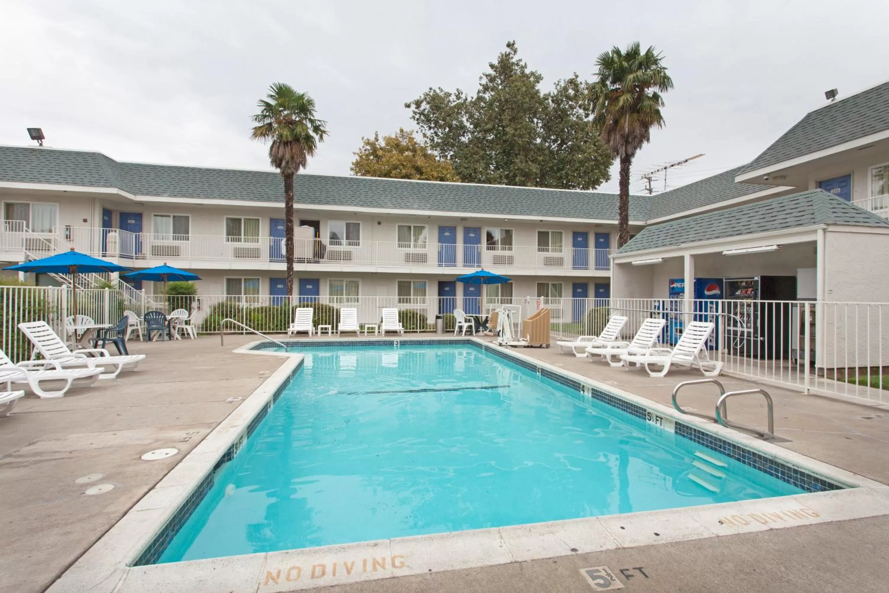 Swimming pool in Motel 6-Sacramento, CA - Central