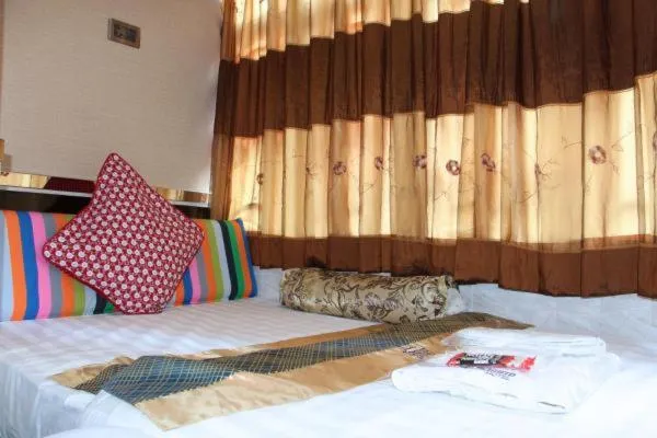 Bed in Toronto Holidays