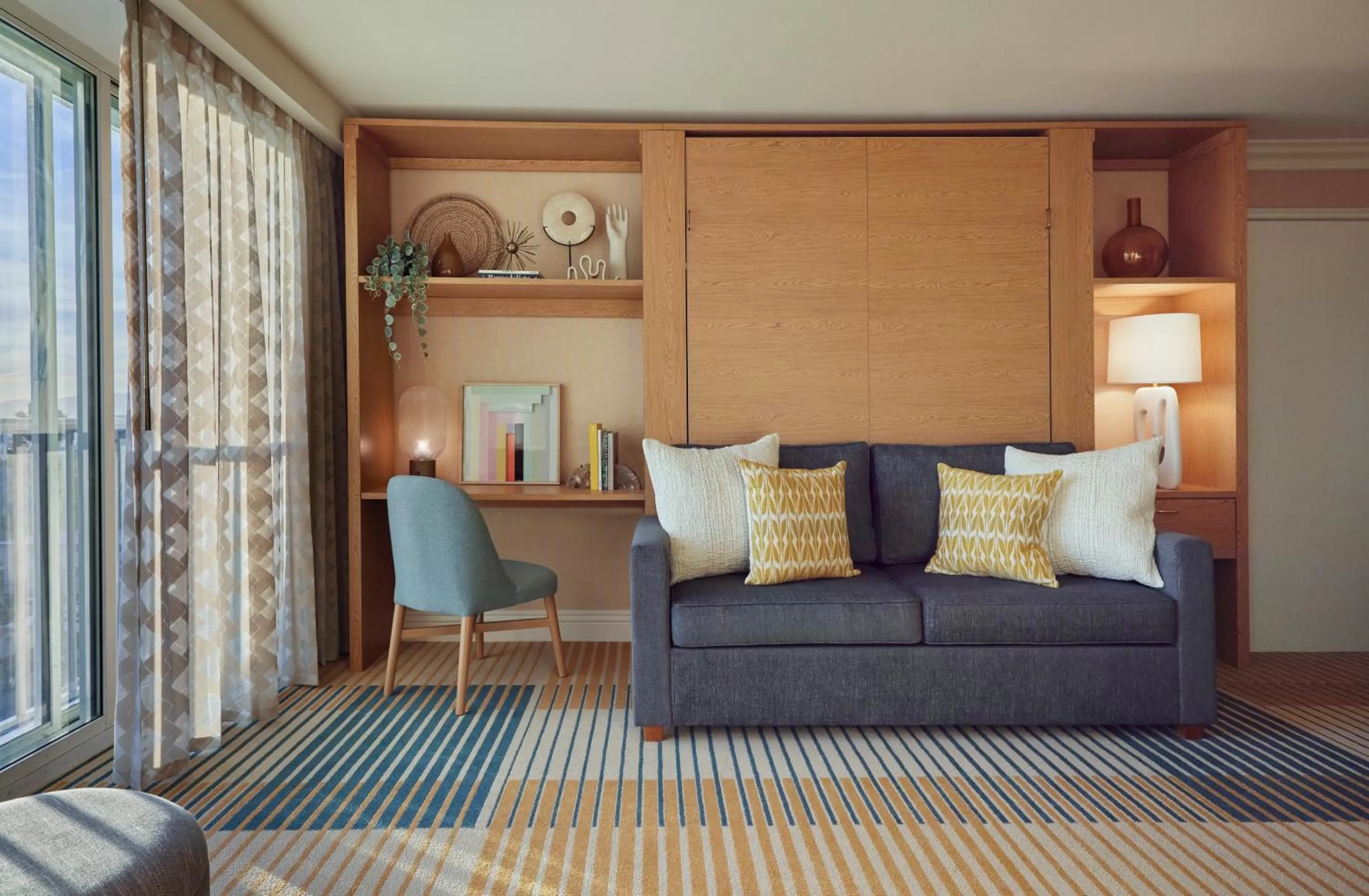 Living room in Viceroy Santa Monica