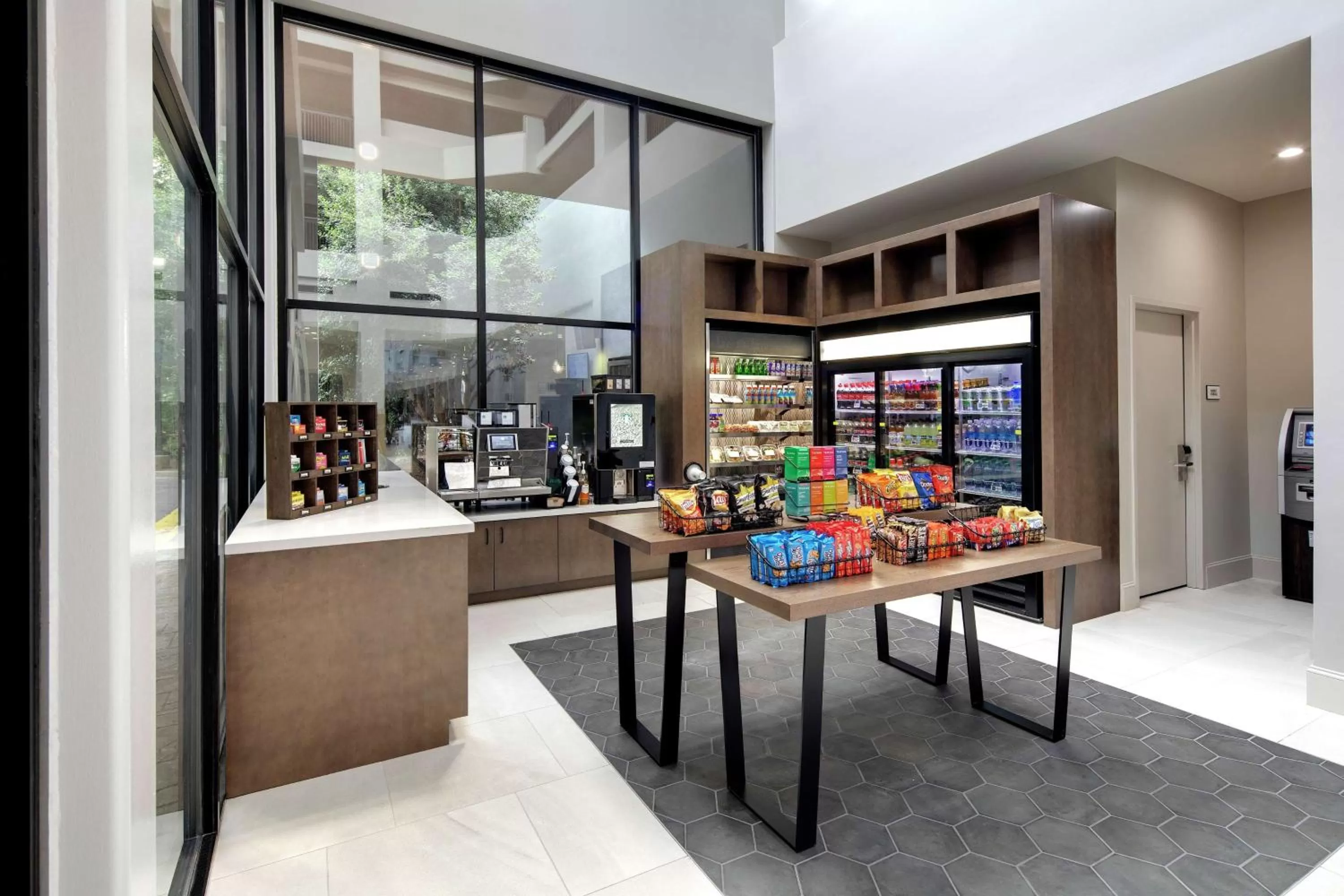 Restaurant/places to eat in Embassy Suites by Hilton Atlanta Perimeter Center