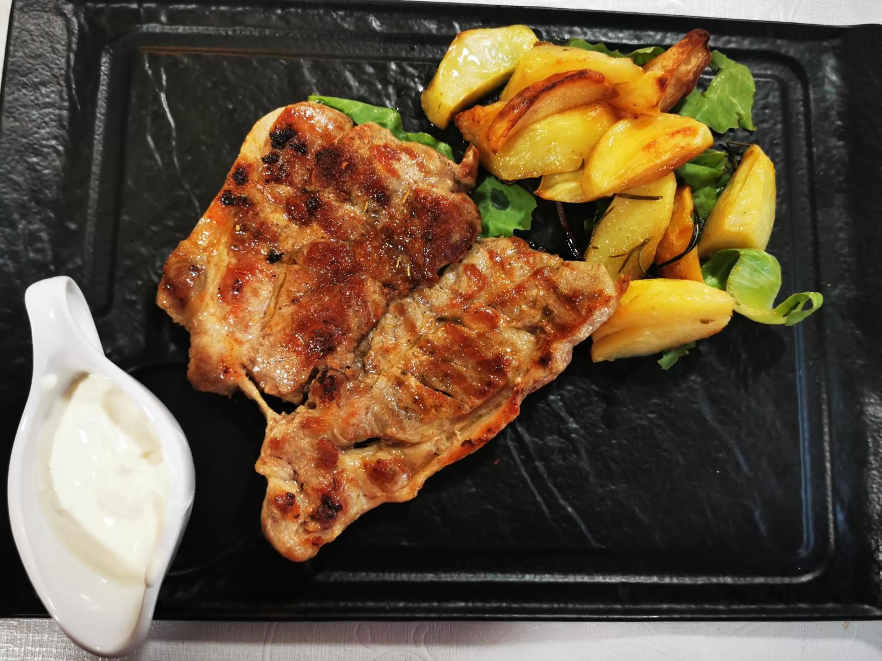 Restaurant/places to eat in Gradinile Romane