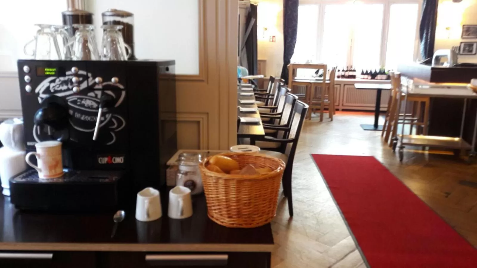 Food and drinks in Hotel-Nachtwächter