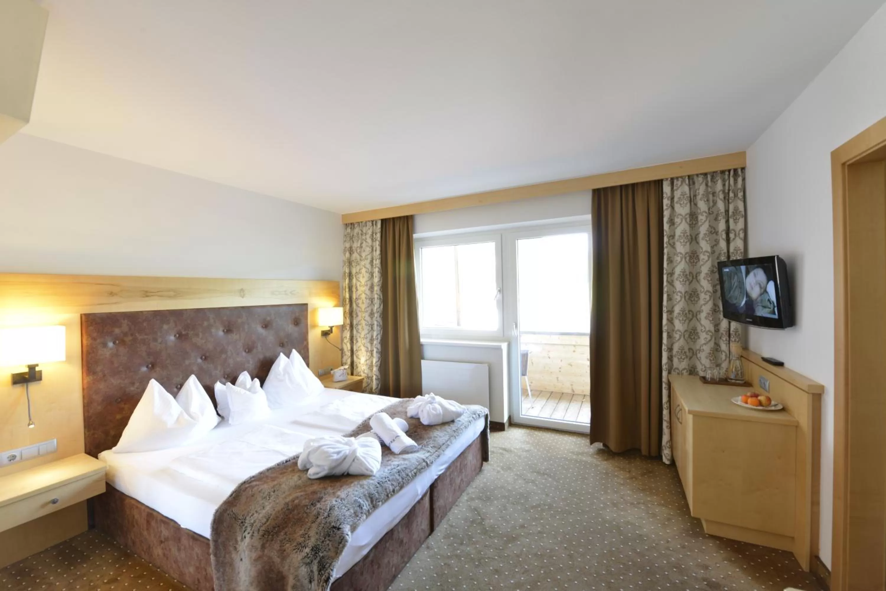 Bed in Hotel Der Wastlhof - direkt an der Skipiste Wellness & Spa