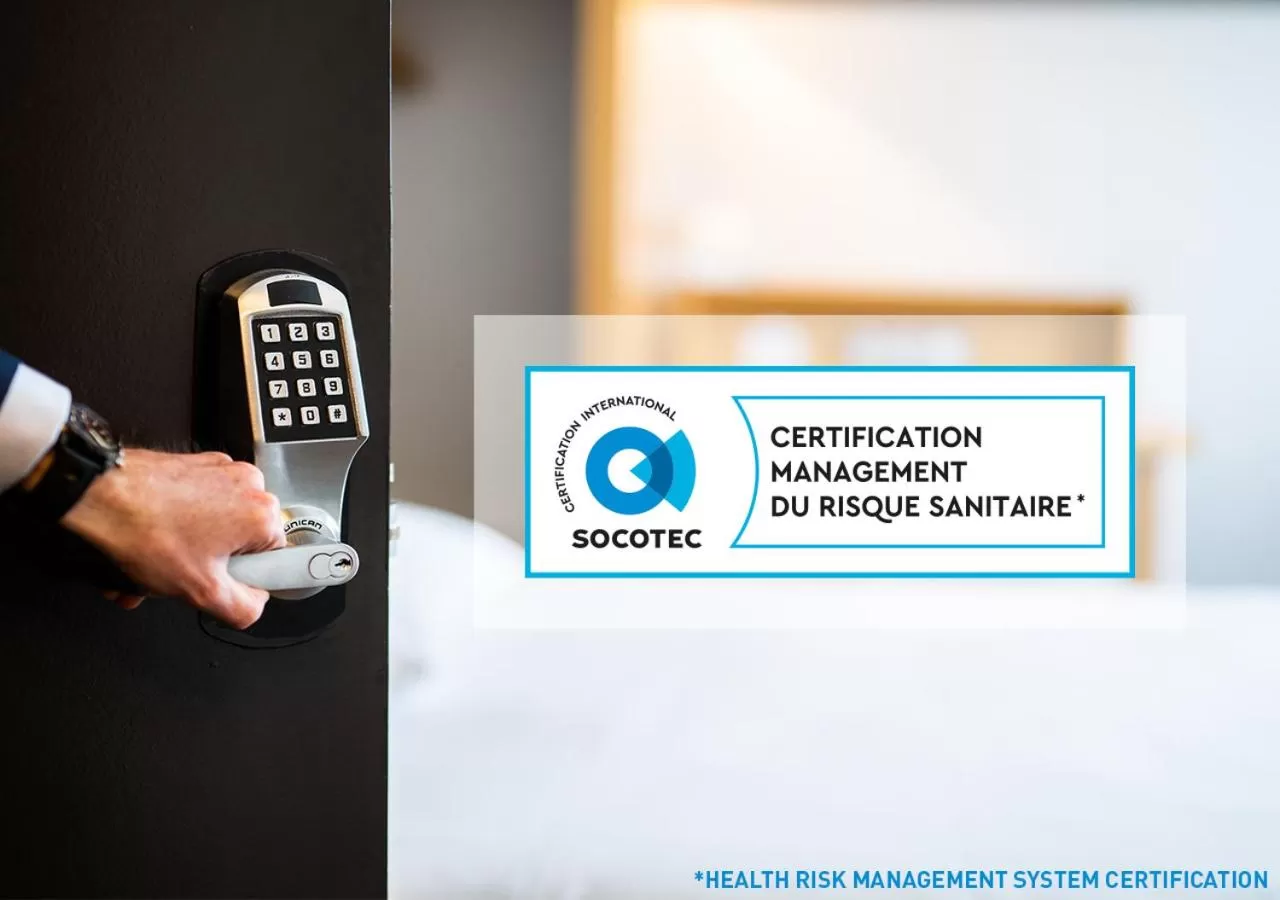 Logo/Certificate/Sign in B&B HOTEL Saint Malo Sud