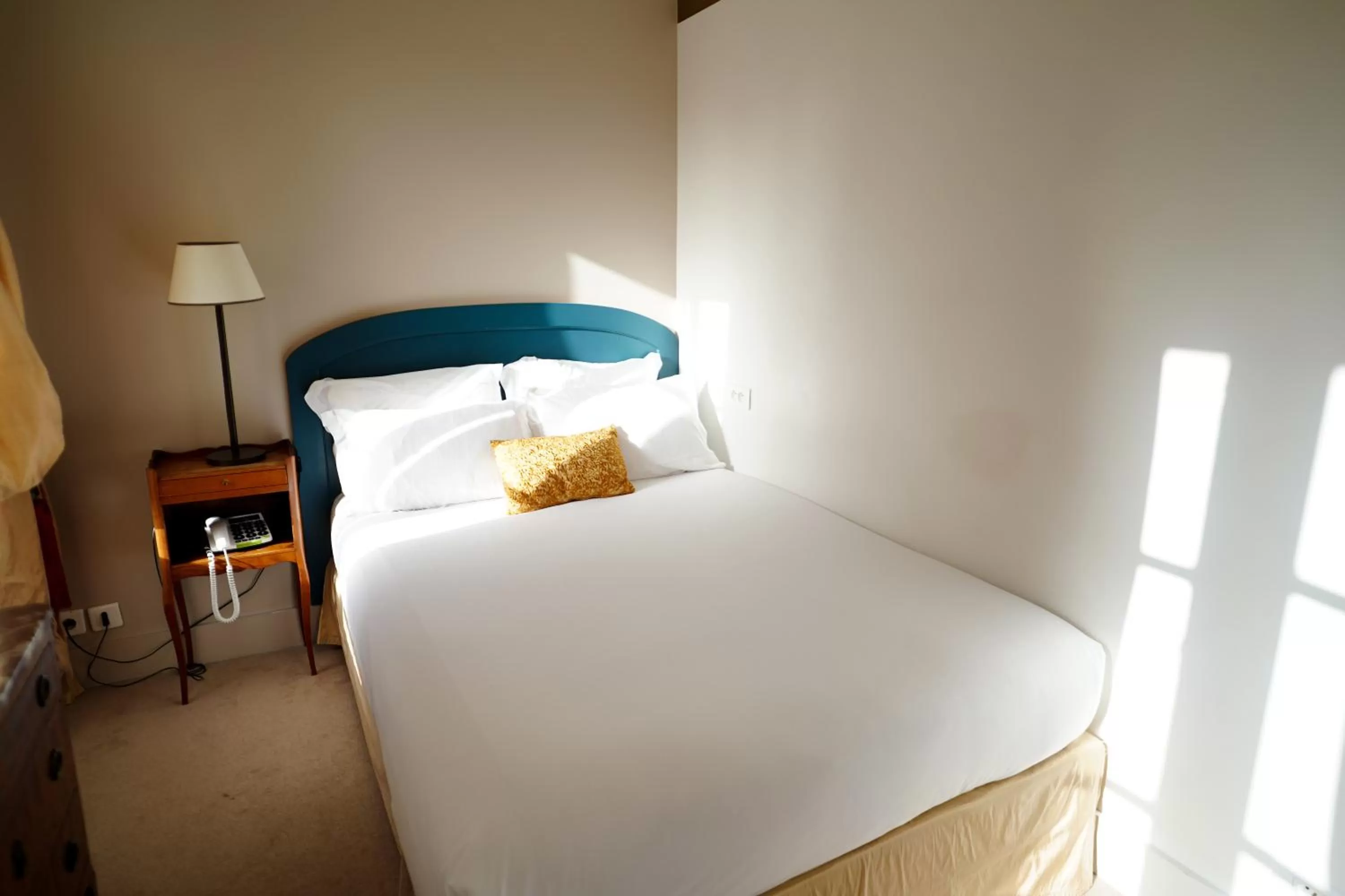 Bedroom, Bed in Villa Escudier Appart-hôtel