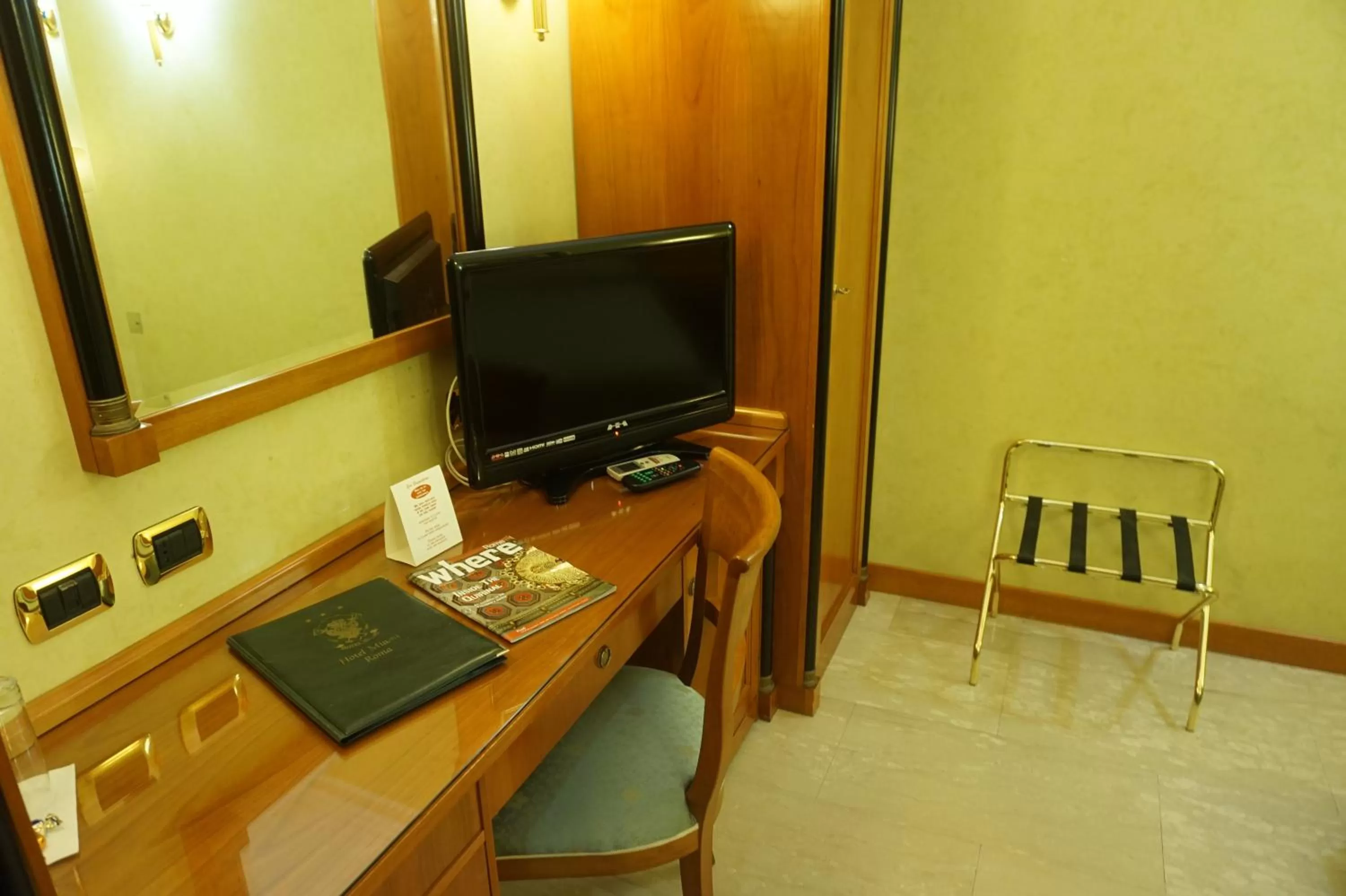 TV and multimedia in Hotel Miami