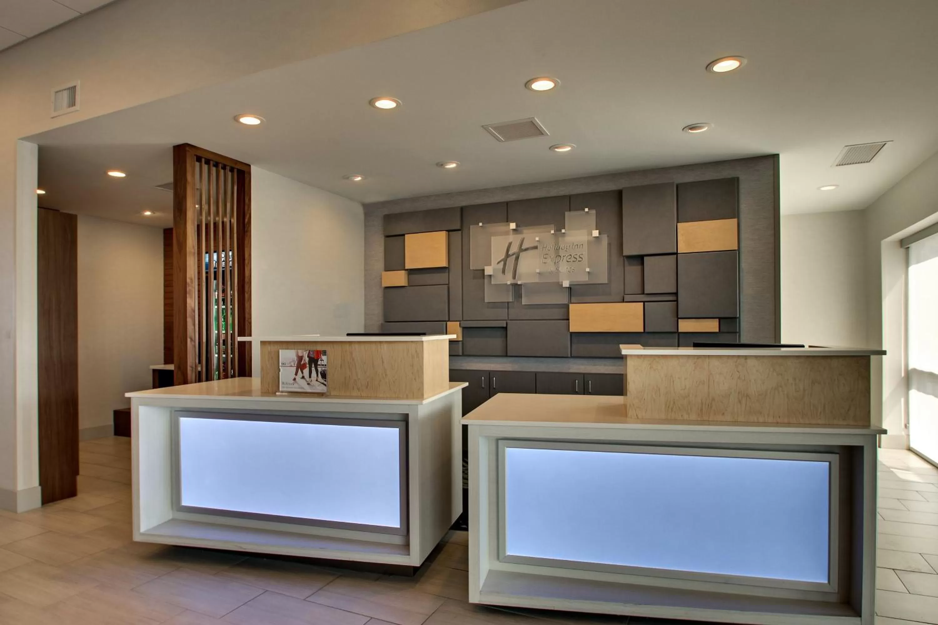 Property building in Holiday Inn Express & Suites Findlay North by IHG