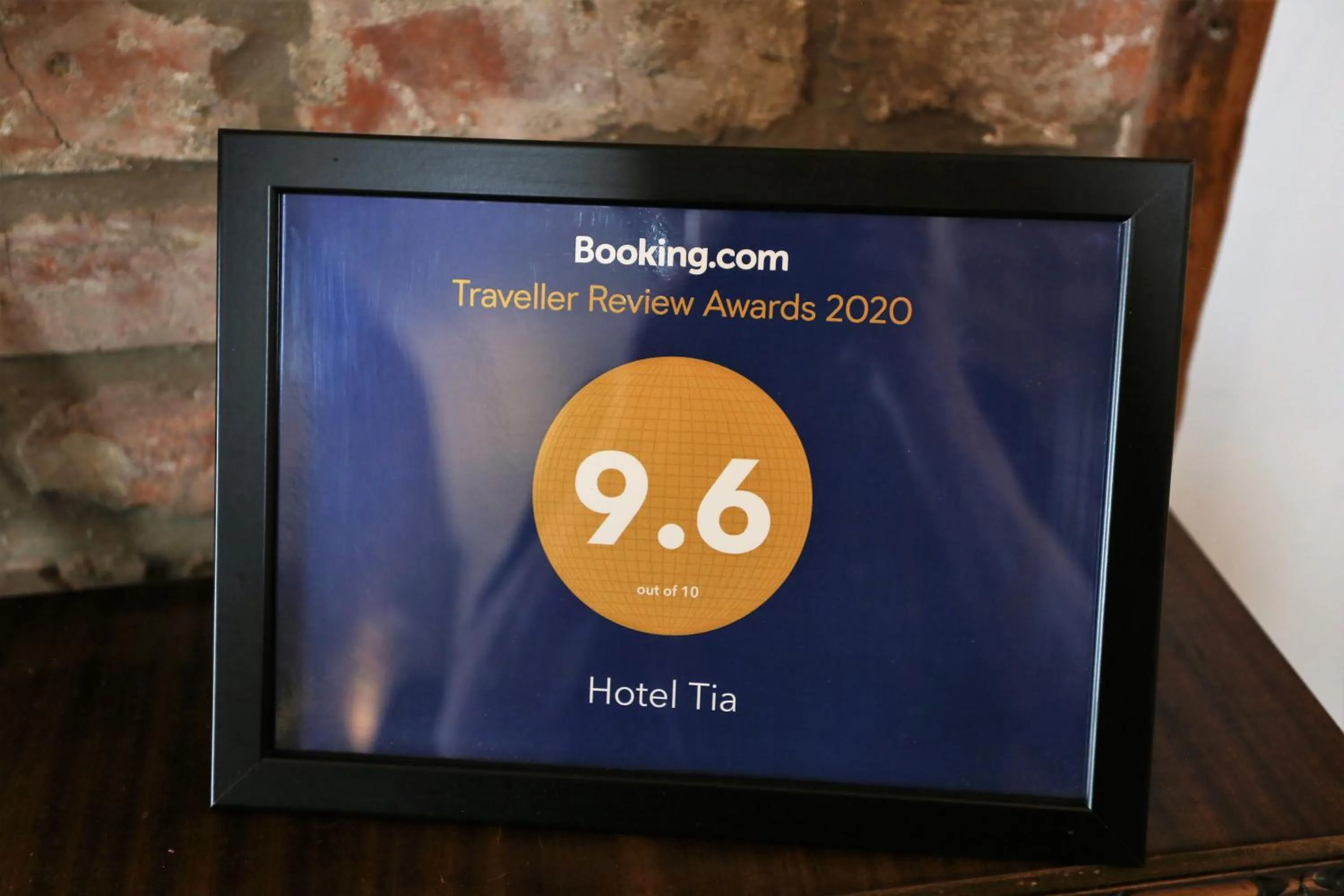 Logo/Certificate/Sign in Hotel Tia