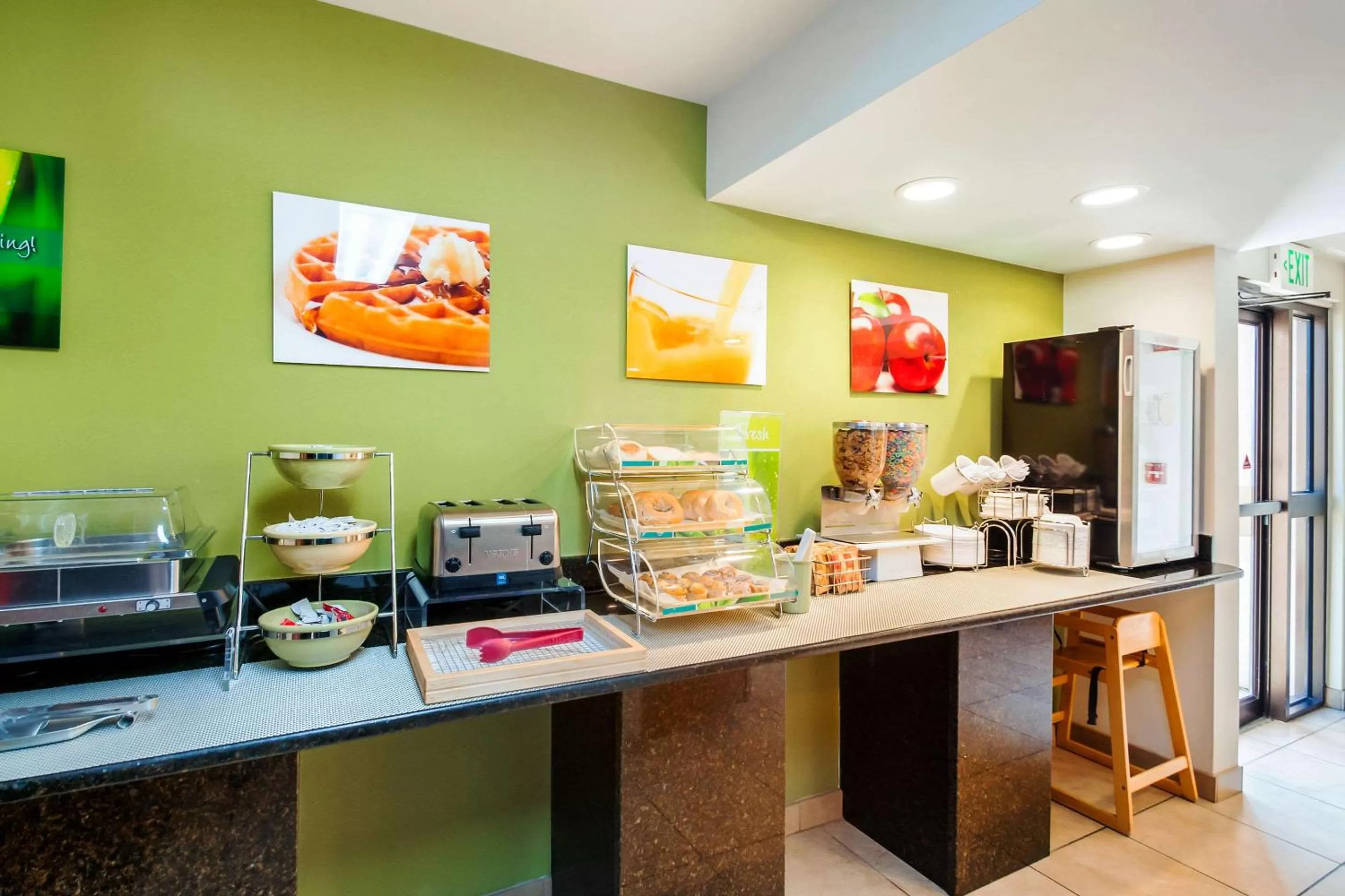 Restaurant/places to eat in Quality Inn Grasonville near Kent Island