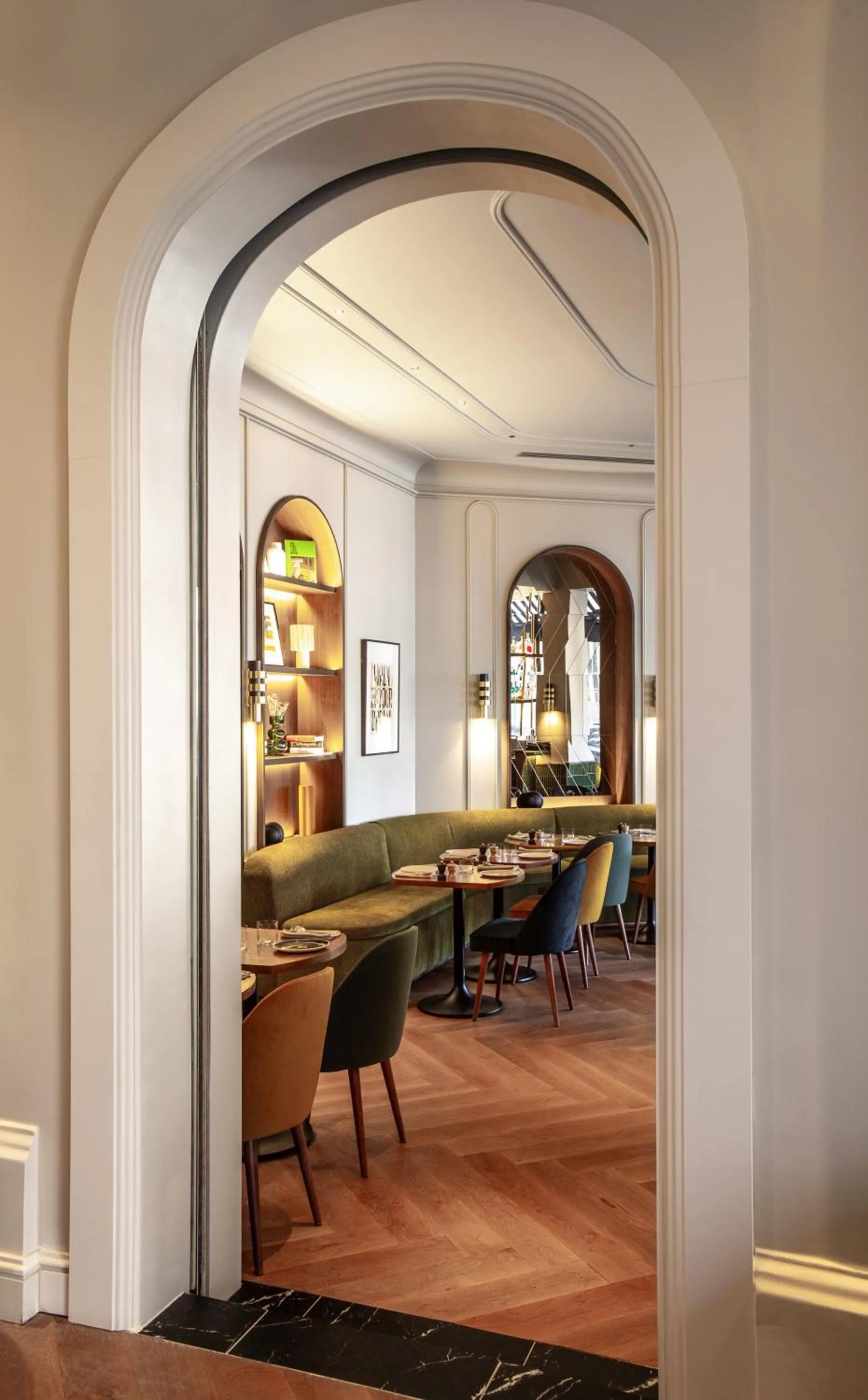Restaurant/places to eat in Hotel Flanelles Paris