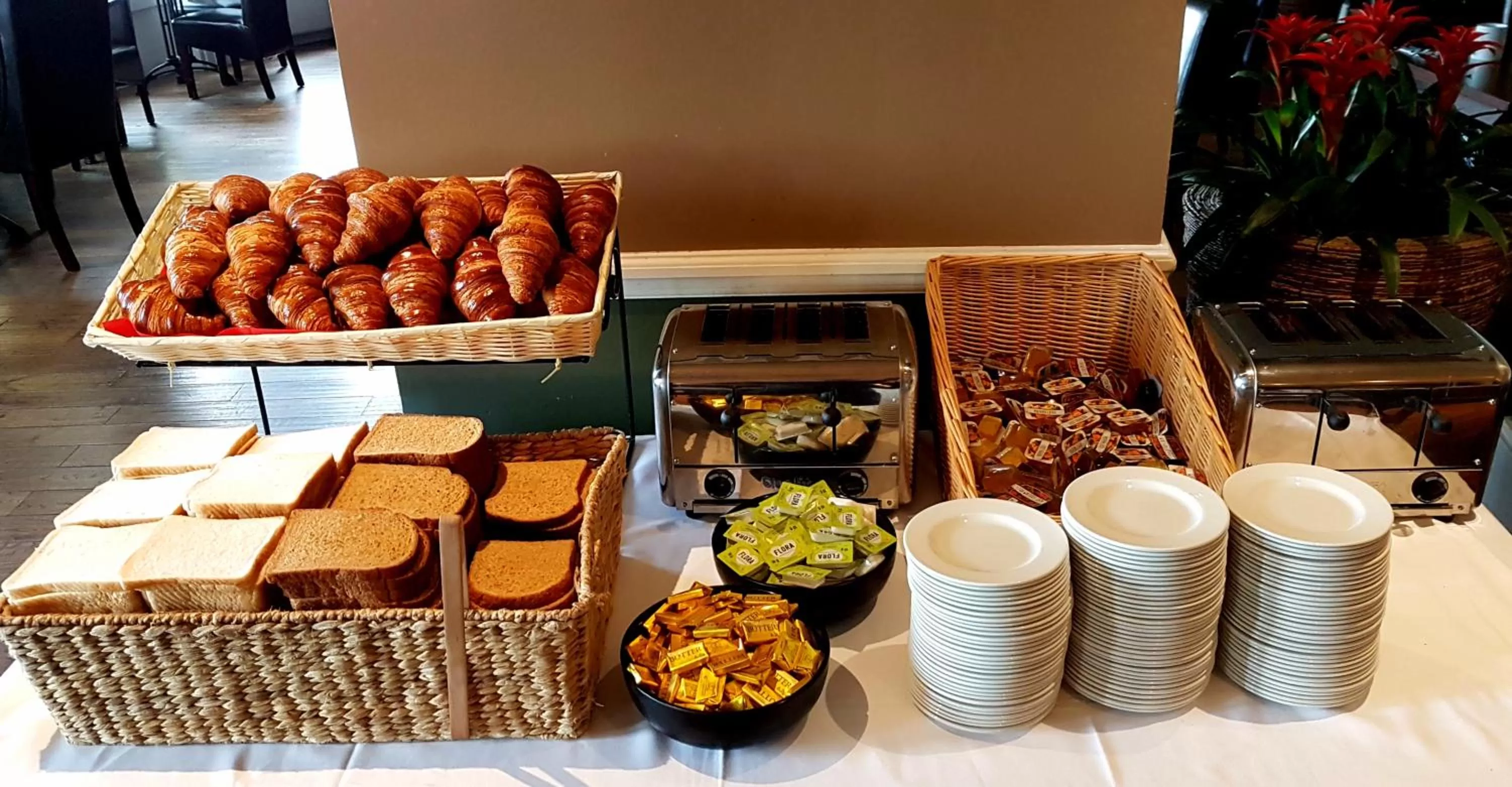 Buffet breakfast in Queens Hotel & Spa