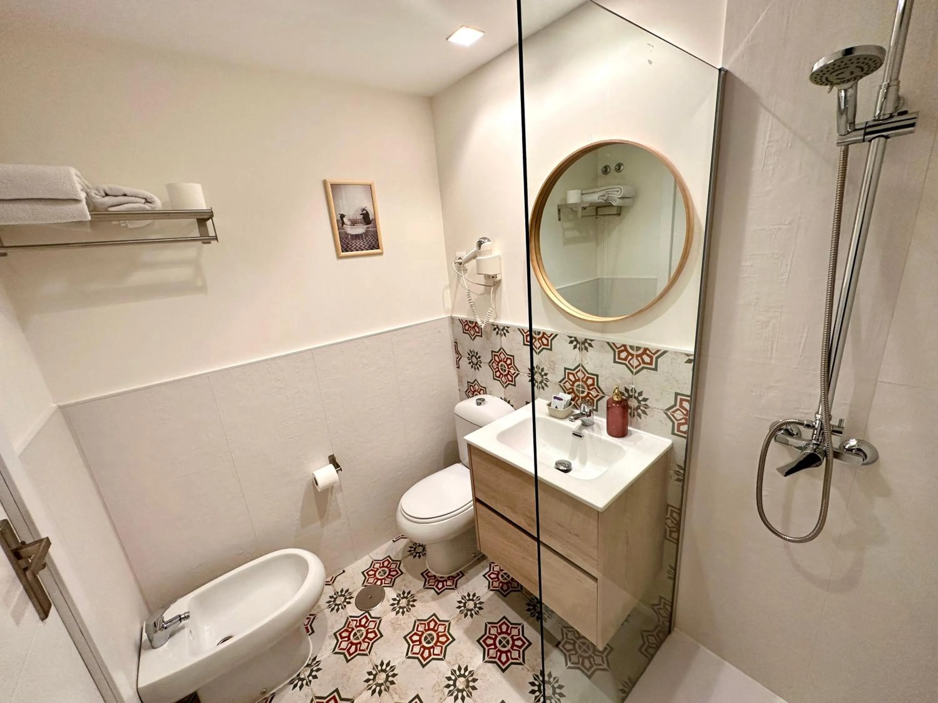 Bathroom in Far Home Gran Vía