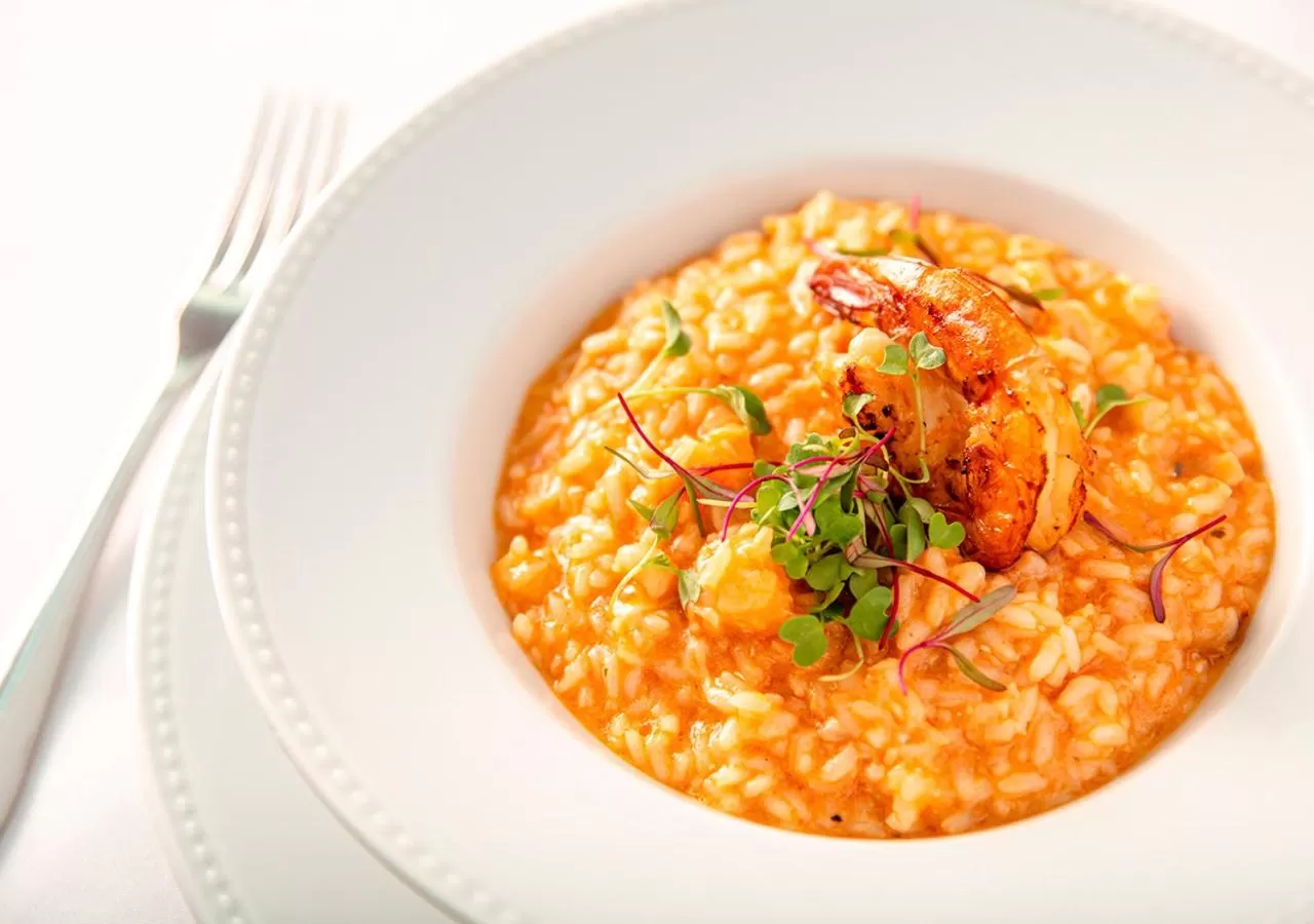 Meals in Estanplaza International