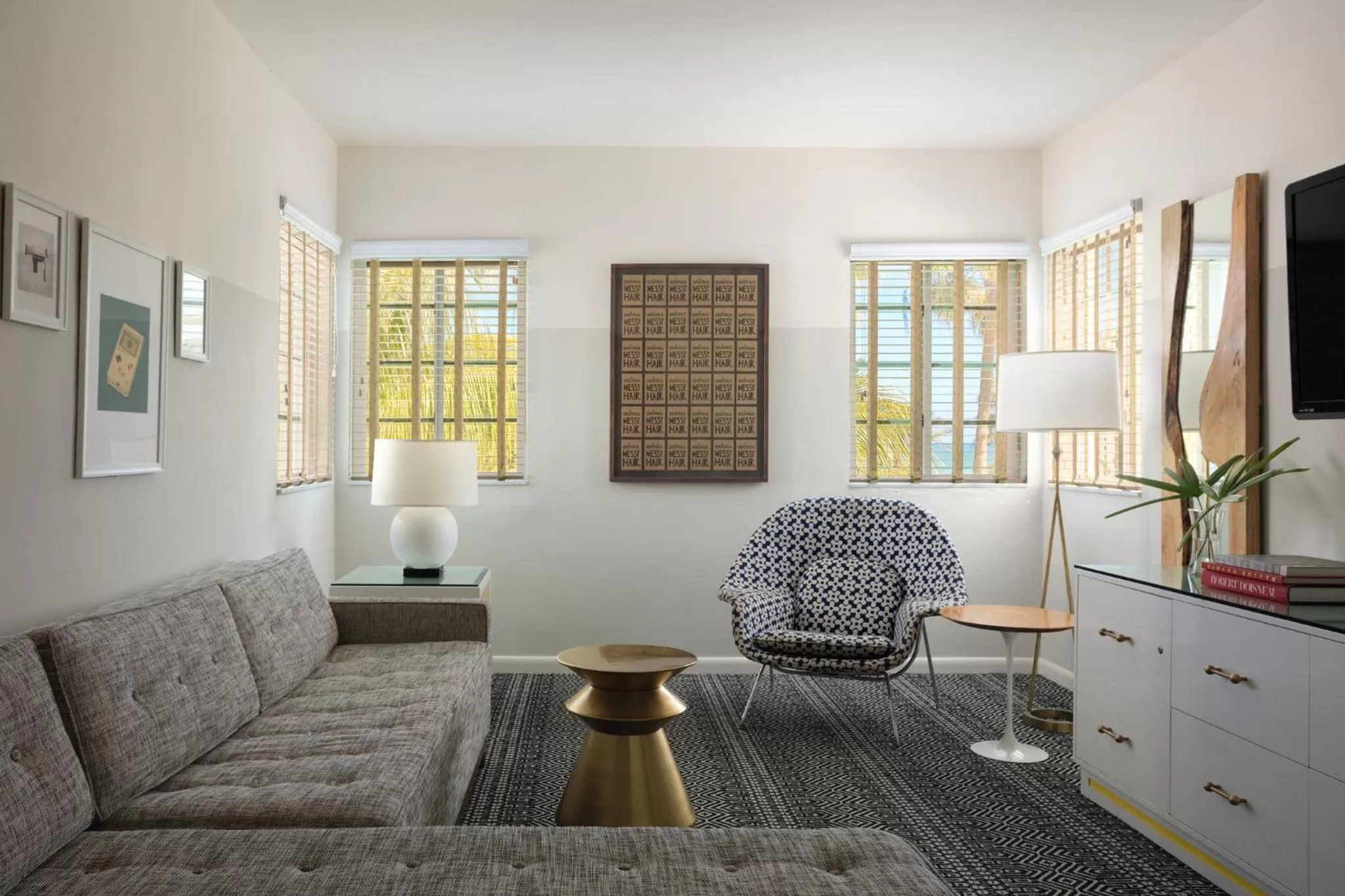 Bedroom in Kimpton Surfcomber Hotel by IHG