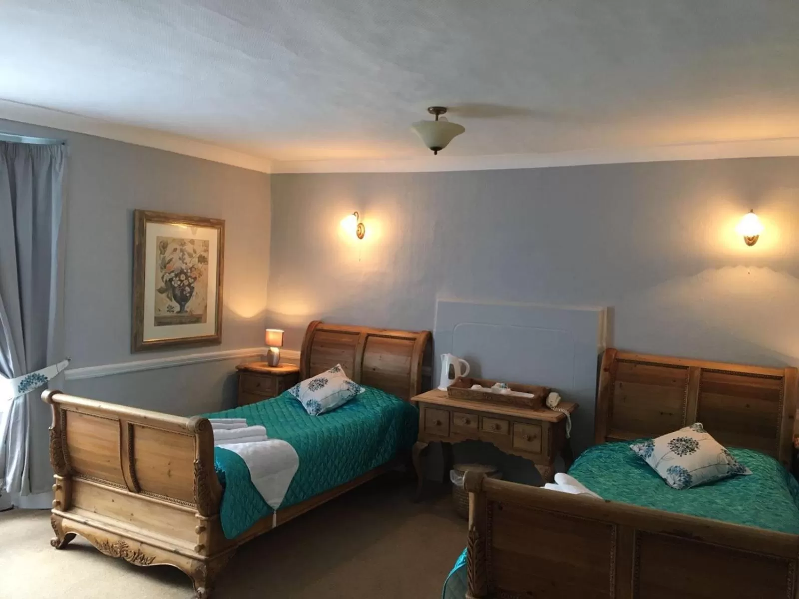 Bed in The Old Well Inn