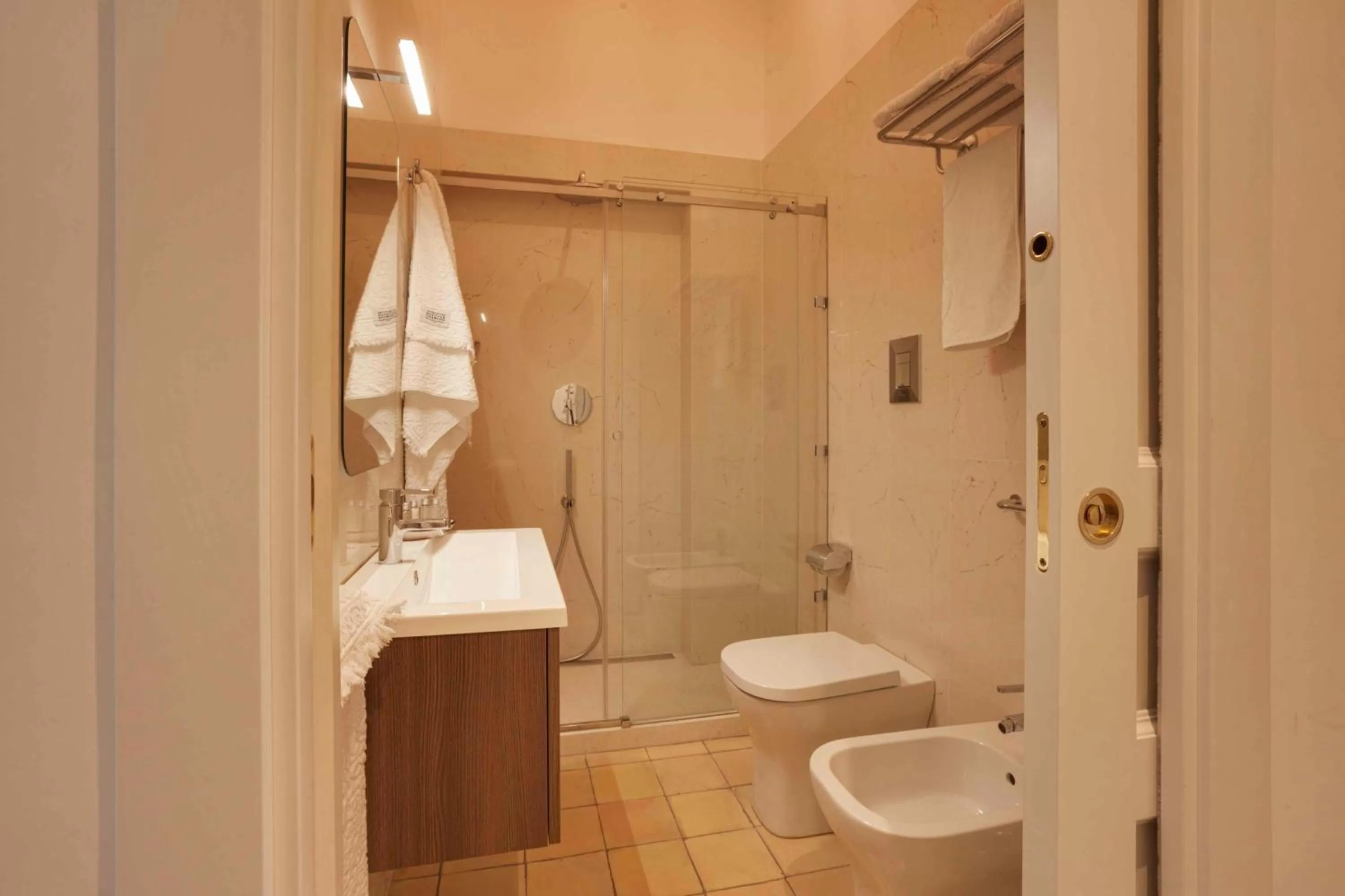 Shower in Tenuta Duca Marigliano Boutique Hotel