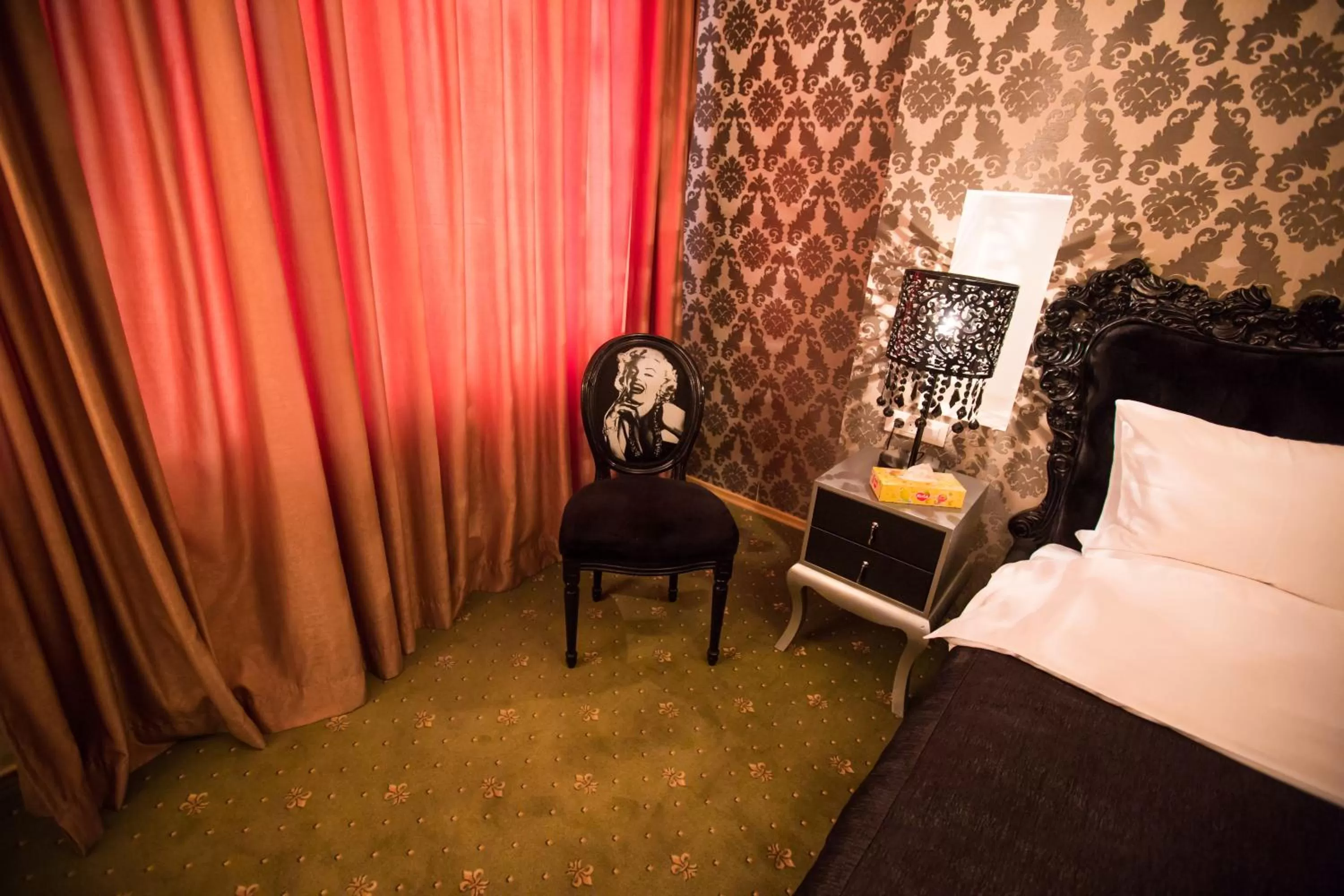 Photo of the whole room, Bed in Weekend Boutique Hotel