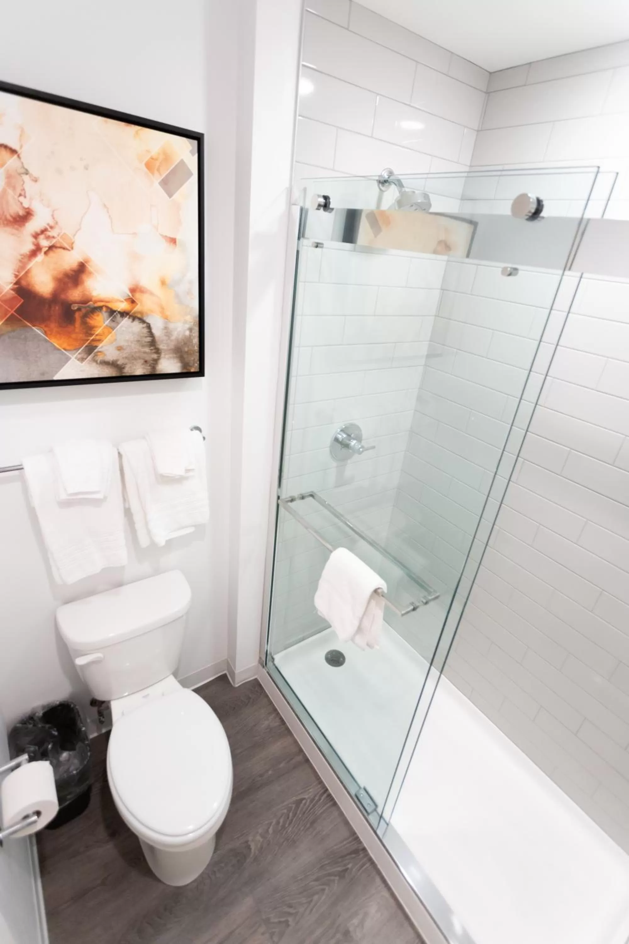 Bathroom in Leavenworth Local Hotel