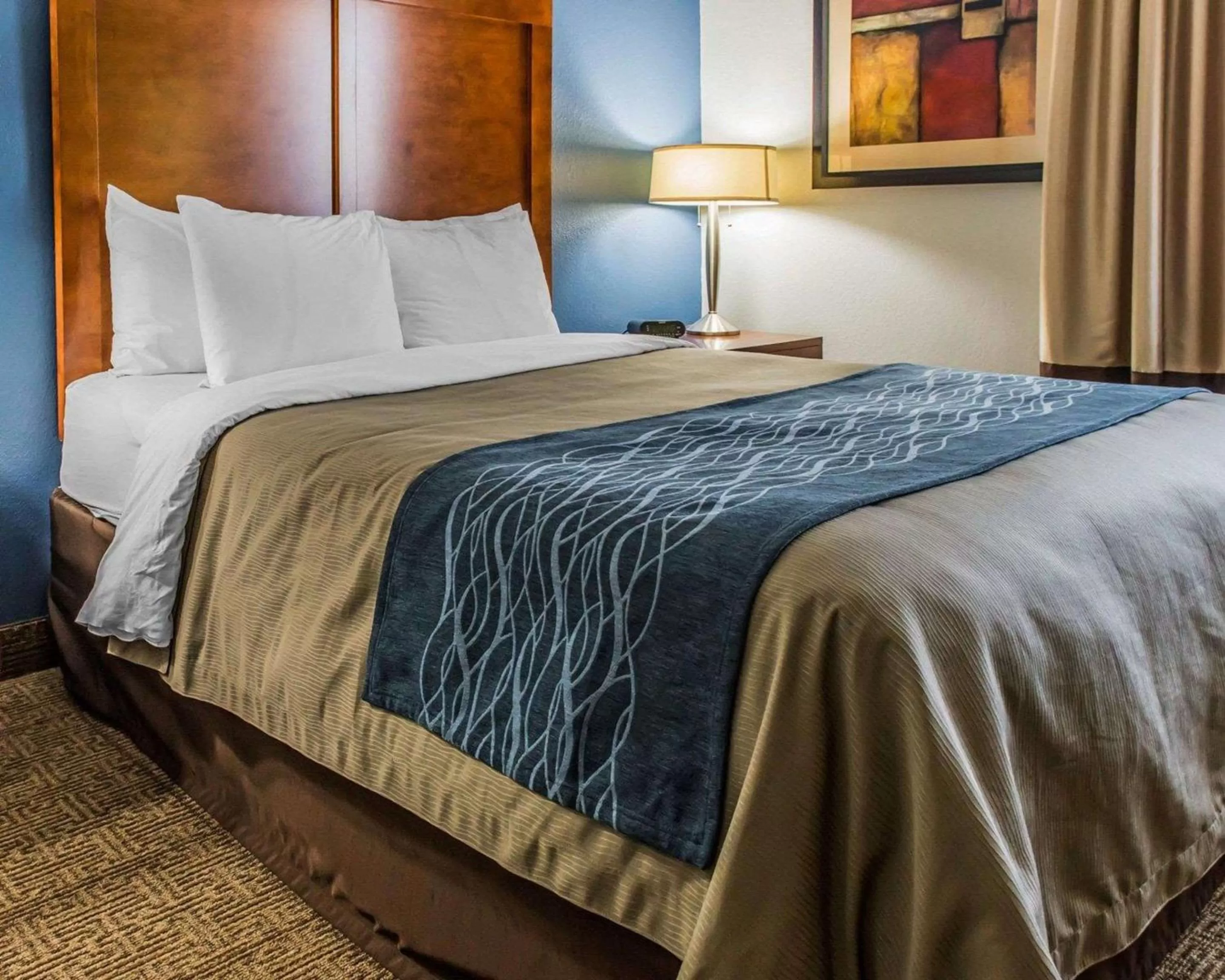 Photo of the whole room, Bed in Comfort Inn Belle Vernon